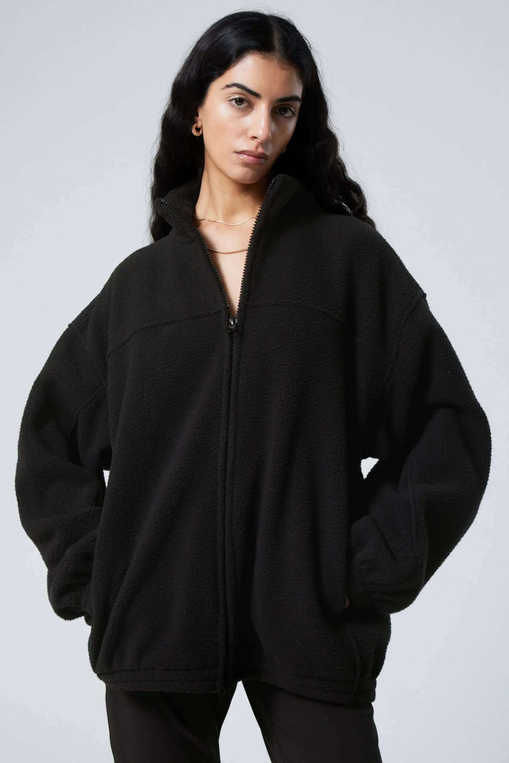 Weekday Sweatshirts | Jackor & Kappor<FLEECEJACKA MED DRAGKEDJA