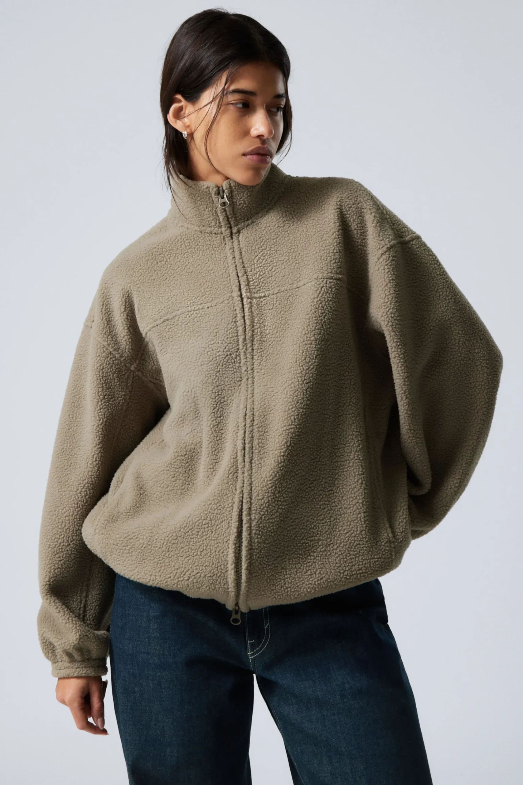 Weekday Sweatshirts<FLEECEJACKA MED DRAGKEDJA