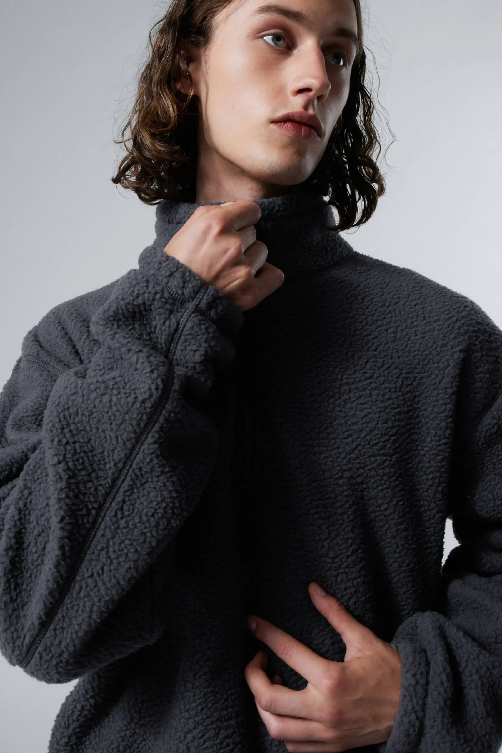 Weekday Sweatshirts<FLEECETRÖJA MED HALV DRAGKEDJA
