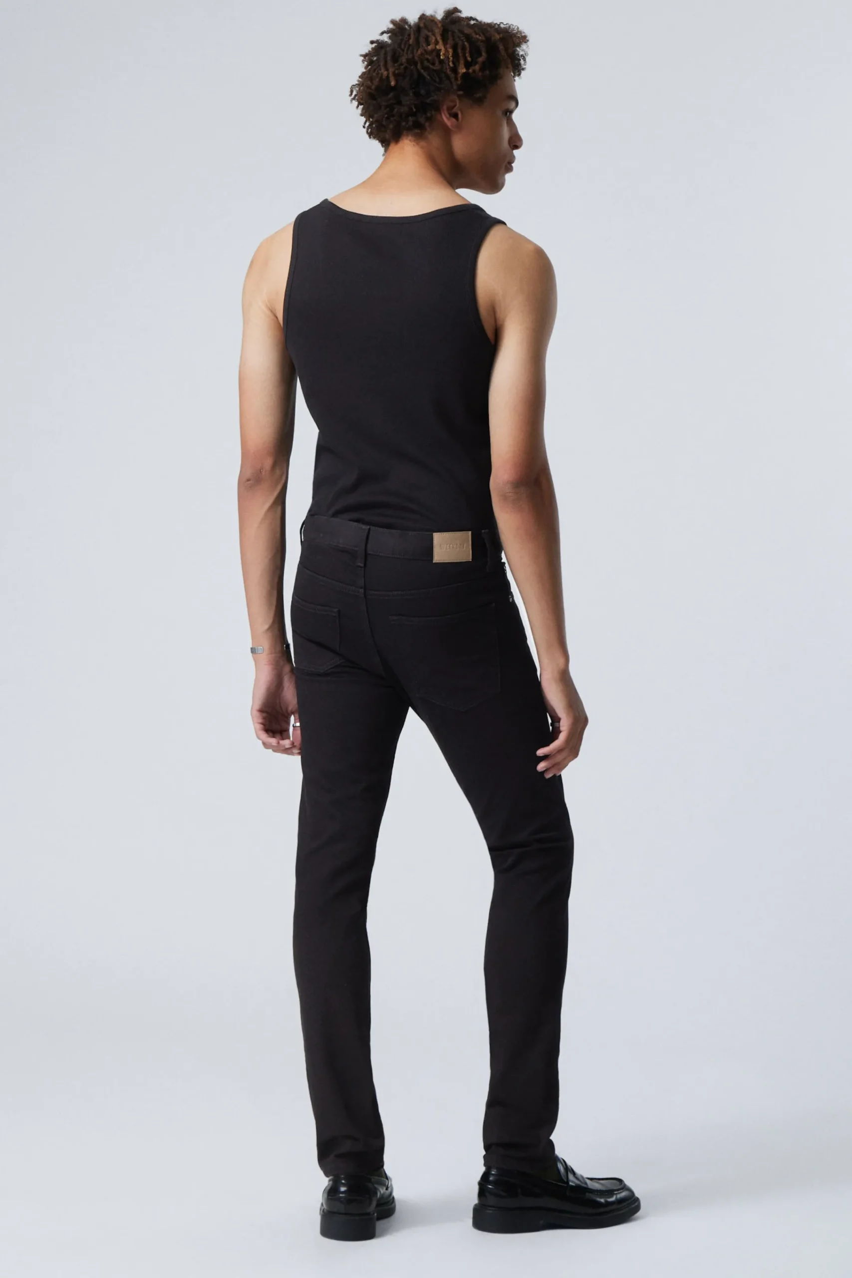 friday_skinny_slim_leg_jeans_4.webp Weekday Jeans<FRIDAY SKINNY SLIM LEG JEANS