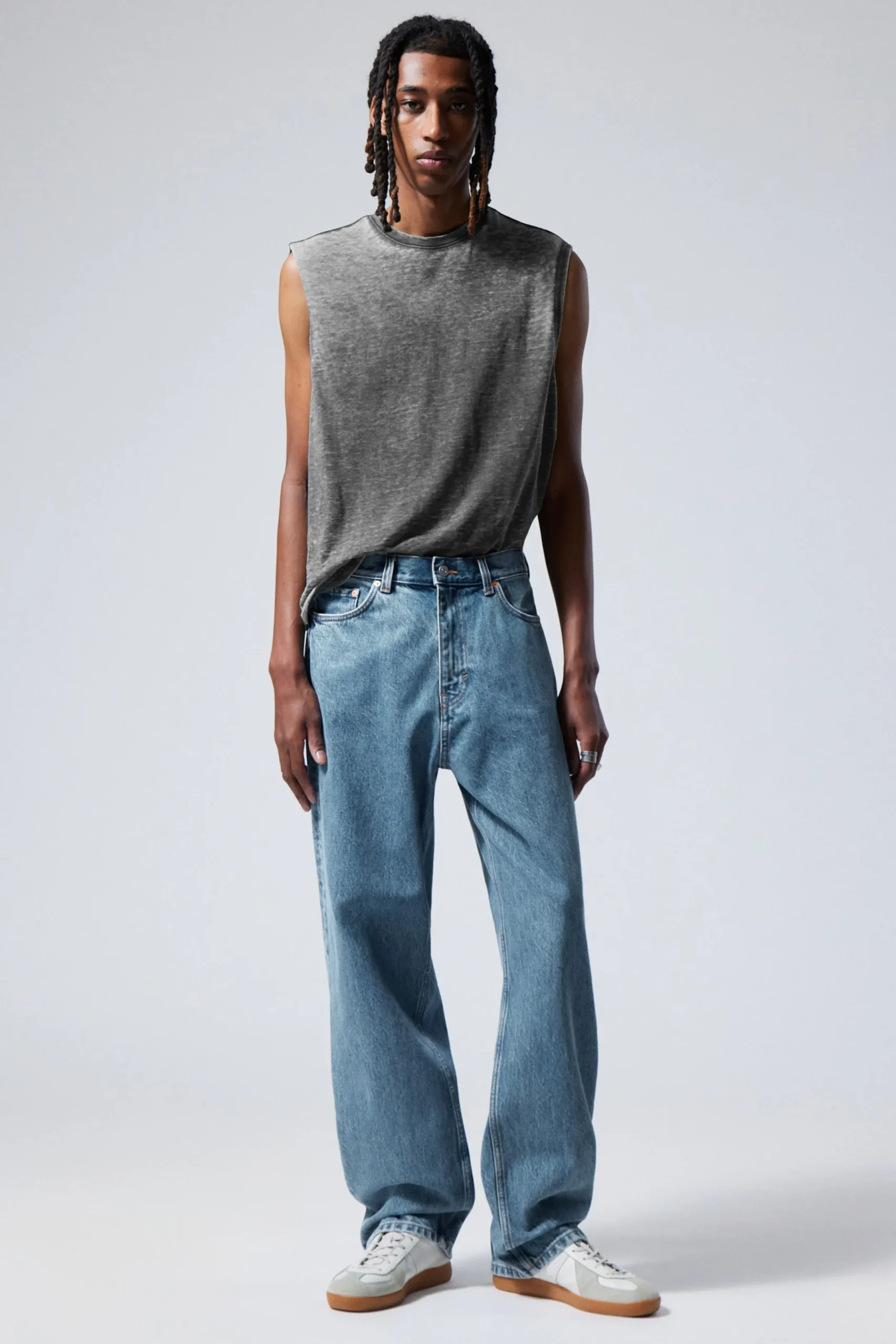 galaxy_loose_straight_leg_jeans_2-4.webp Weekday Jeans | Jeans<GALAXY LOOSE STRAIGHT LEG JEANS