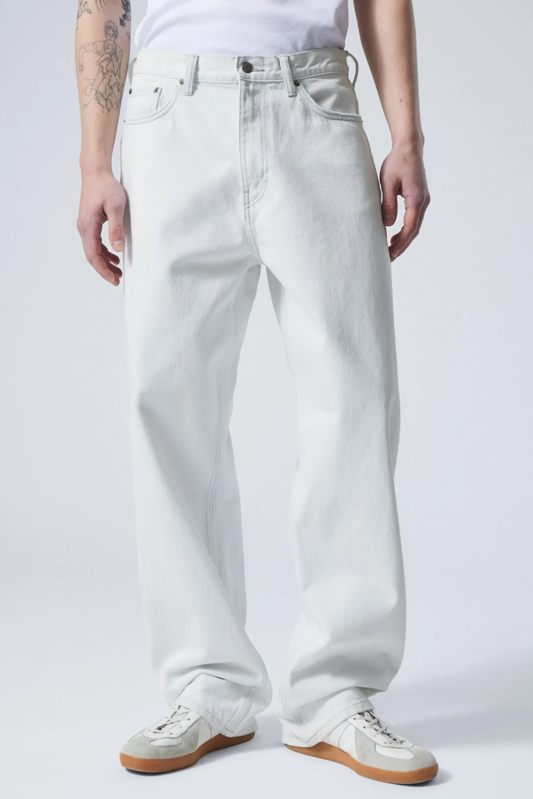 galaxy_loose_straight_leg_jeans_4-7.webp Weekday Jeans | Jeans<GALAXY LOOSE STRAIGHT LEG JEANS