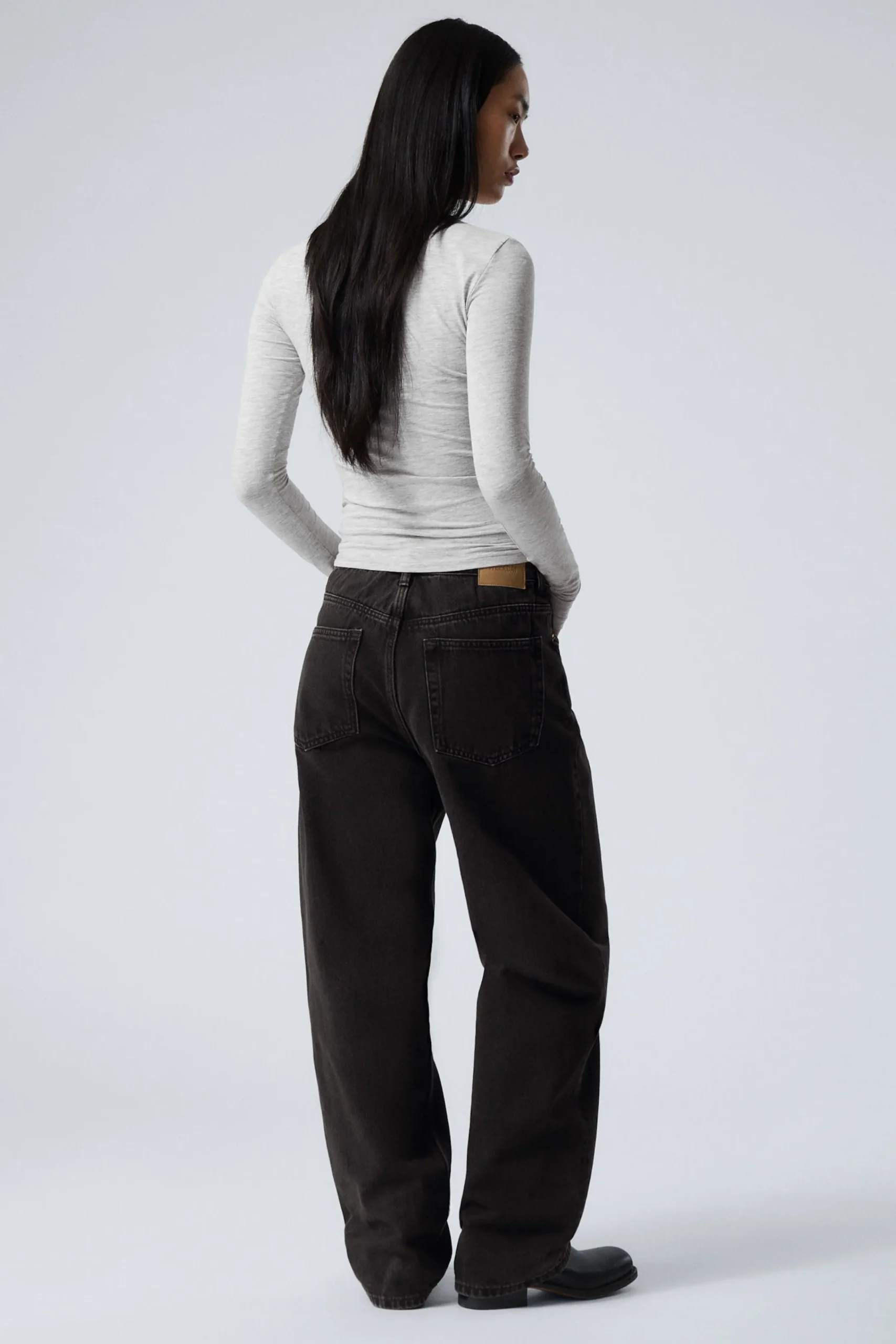galaxy_loose_straight_leg_jeans_7.webp Weekday Jeans<GALAXY LOOSE STRAIGHT LEG JEANS