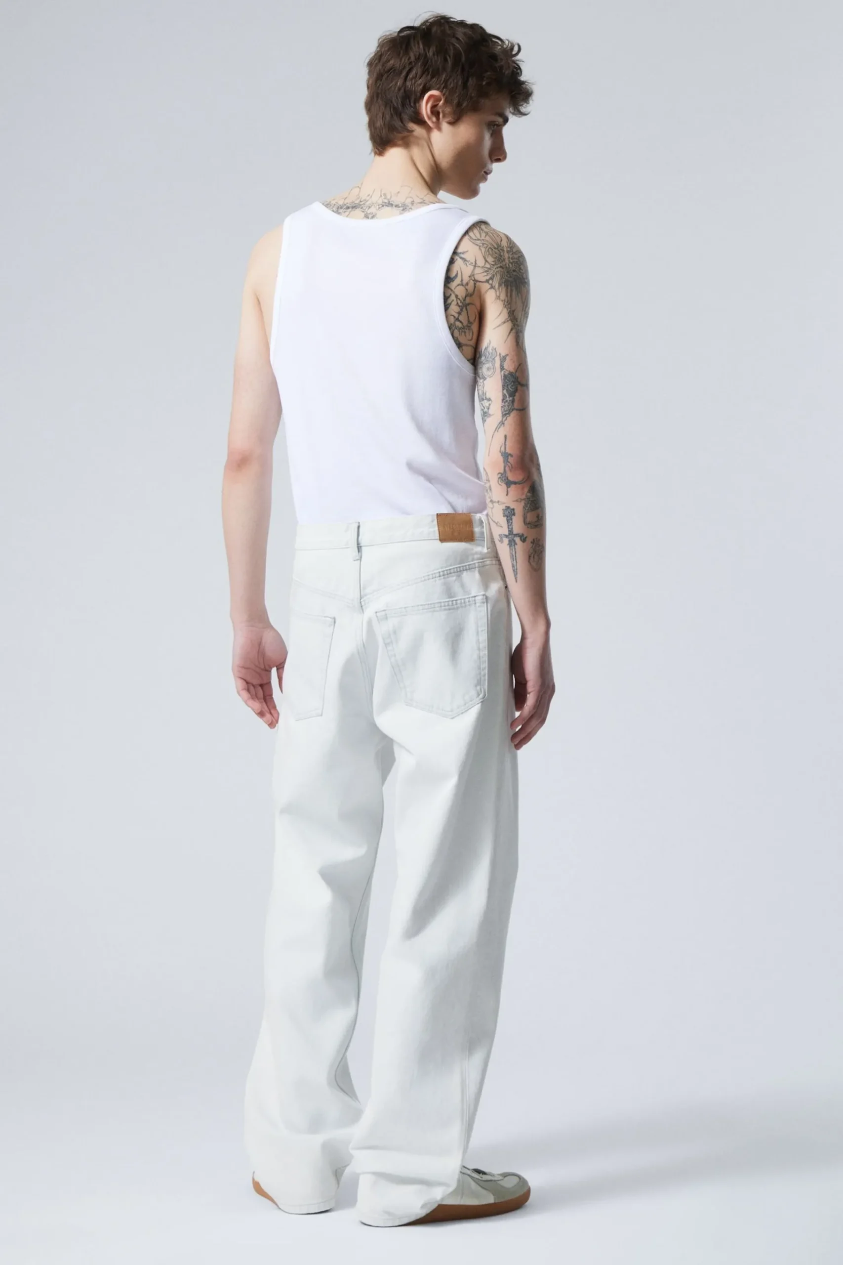 galaxy_loose_straight_leg_jeans_8-6.webp Weekday Jeans | Jeans<GALAXY LOOSE STRAIGHT LEG JEANS