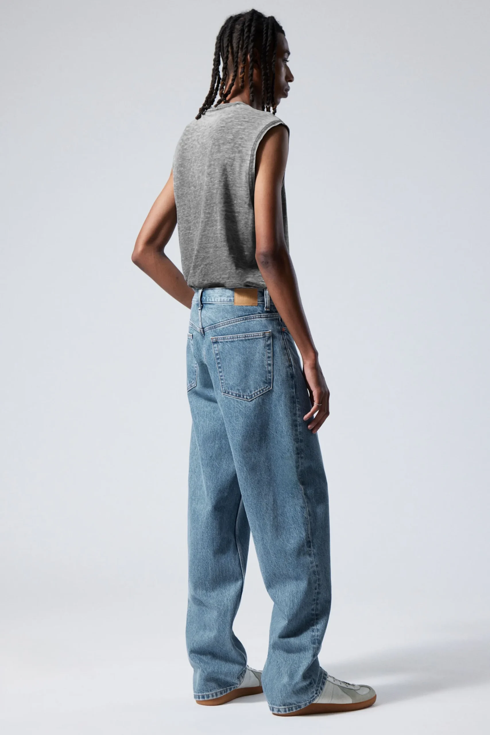 galaxy_loose_straight_leg_jeans_9-4.webp Weekday Jeans | Jeans<GALAXY LOOSE STRAIGHT LEG JEANS