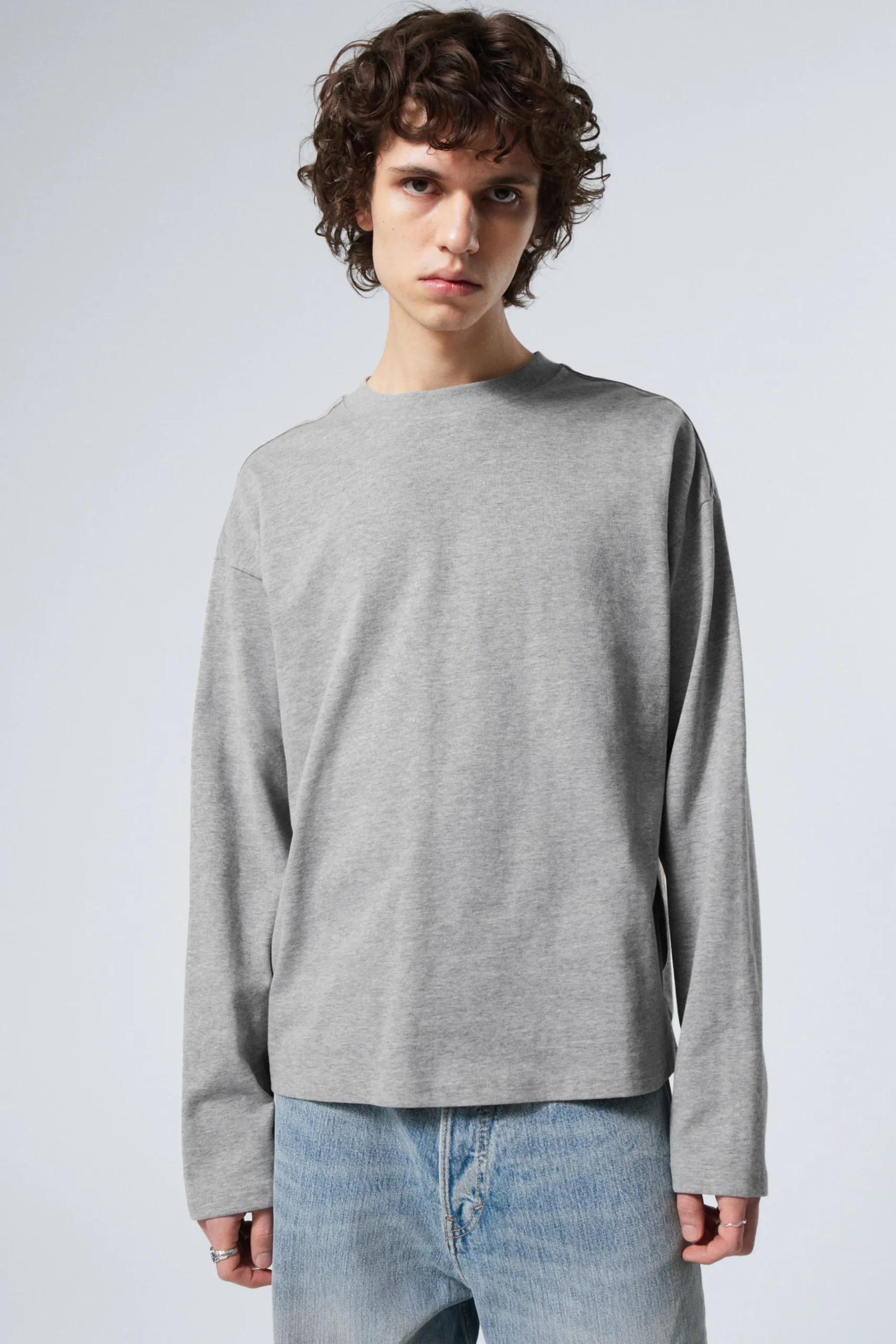 Weekday Basplagg | T-Shirtar & Toppar<GREAT BOXIG LÅNGÄRMAD T-SHIRT