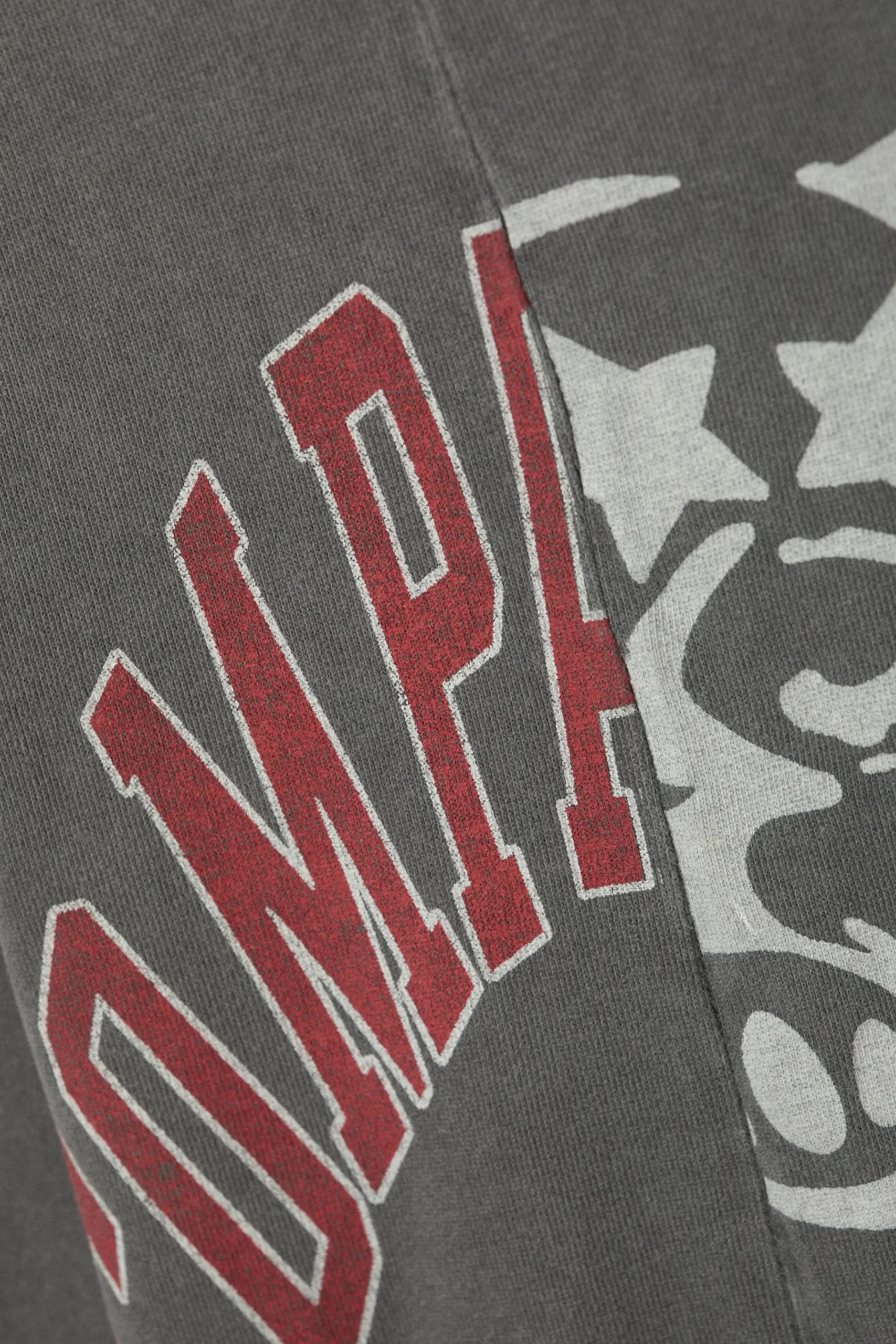 great_lngrmad_grafisk_boxig_tshirt_4.webp Weekday Graphics | T-Shirtar & Toppar<GREAT LÅNGÄRMAD GRAFISK BOXIG T-SHIRT