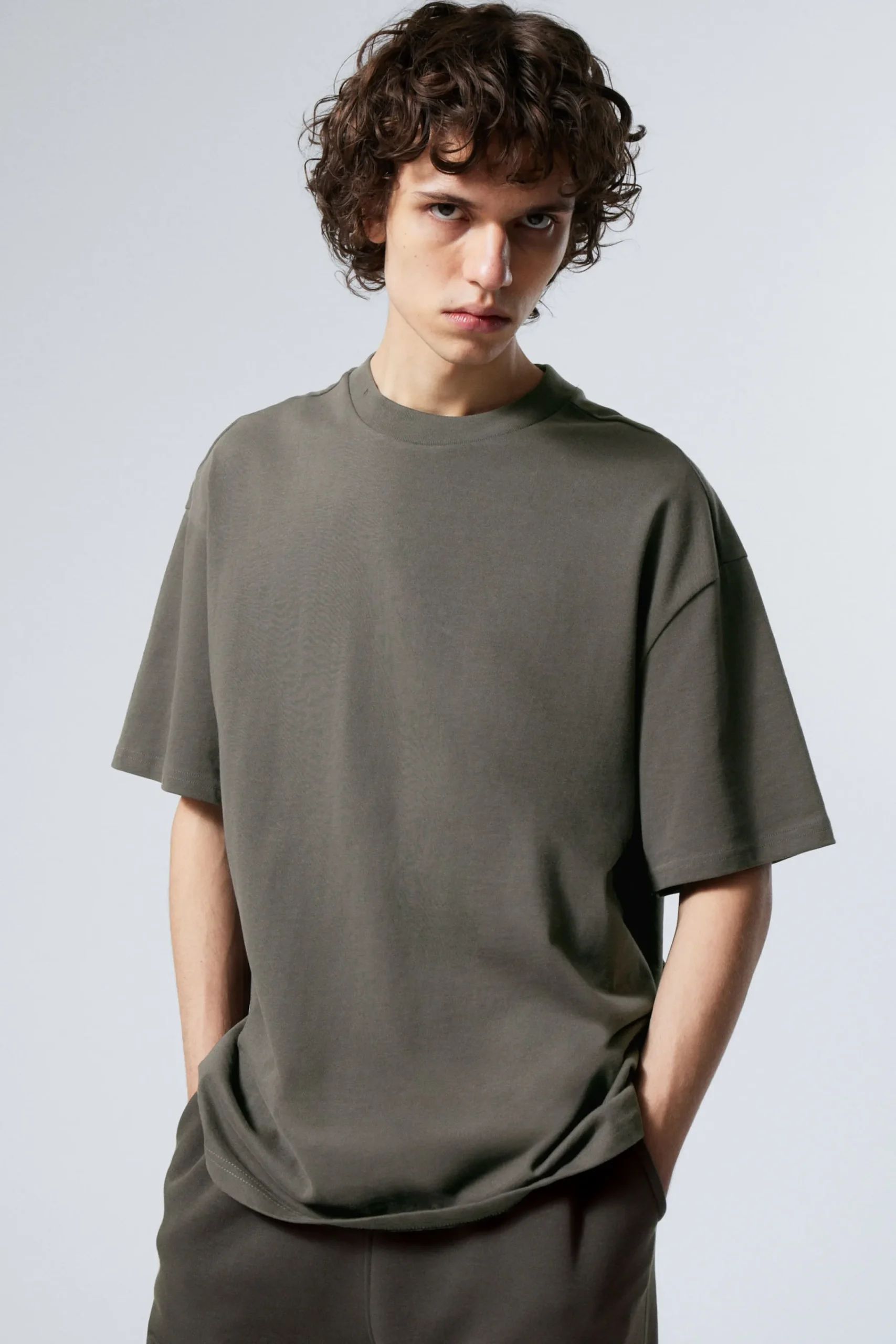 Weekday Basplagg | T-Shirtar & Toppar<GREAT OVERSIZED KRAFTIG T-SHIRT