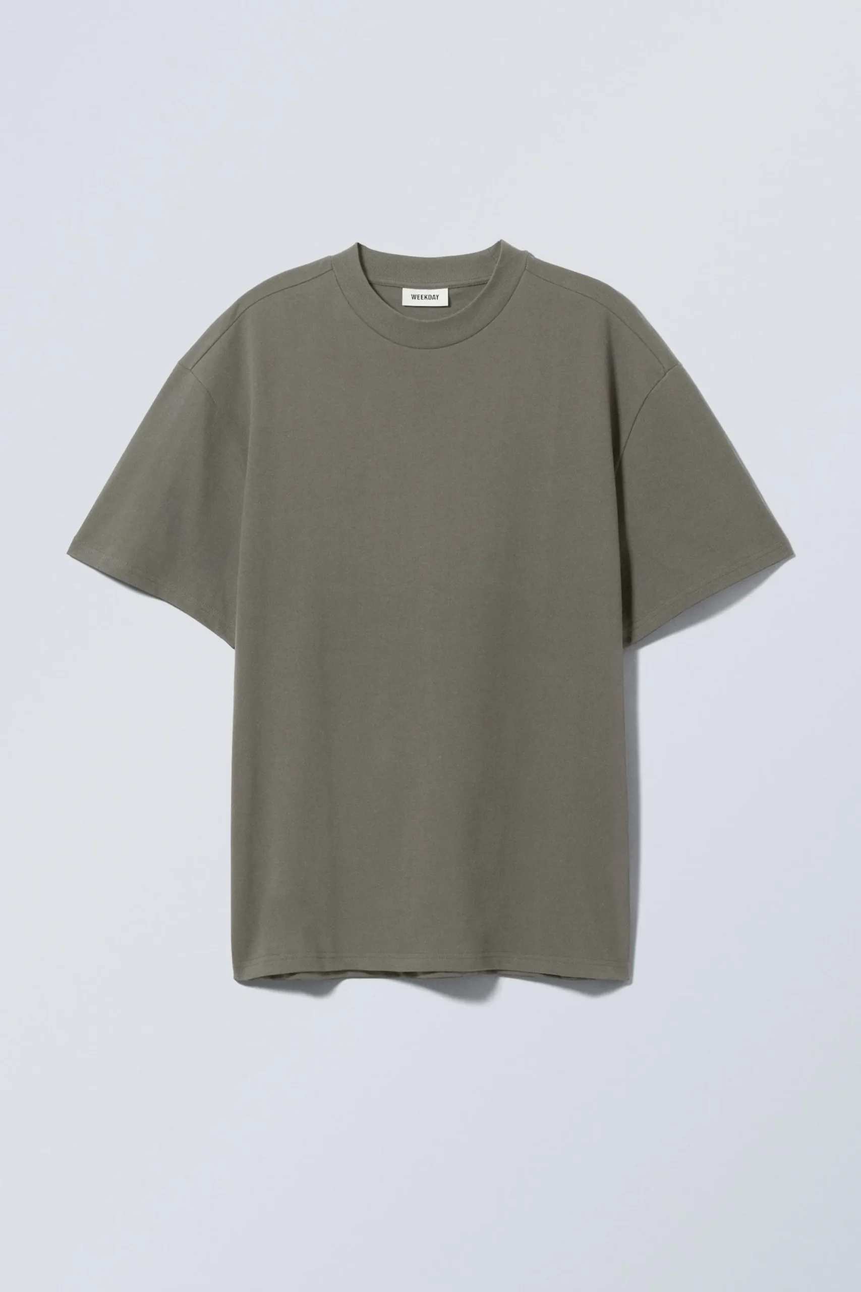 great_oversized_kraftig_tshirt_2-3.webp Weekday Basplagg | T-Shirtar & Toppar<GREAT OVERSIZED KRAFTIG T-SHIRT