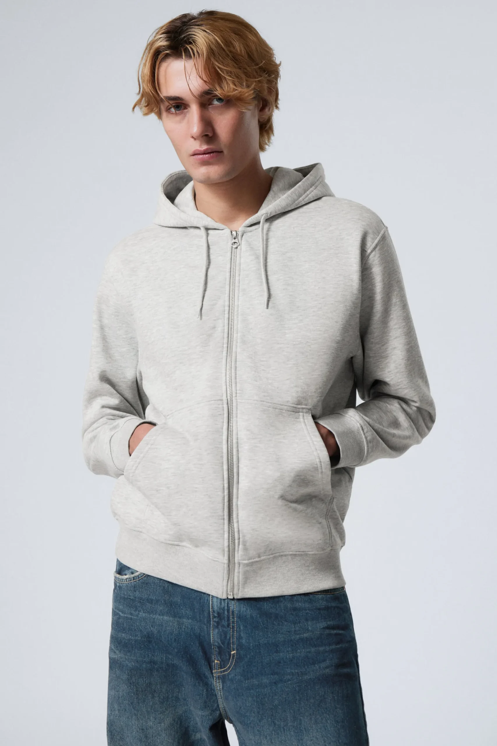 Weekday Basplagg | Hoodies<HOODIE MED DRAGKEDJA