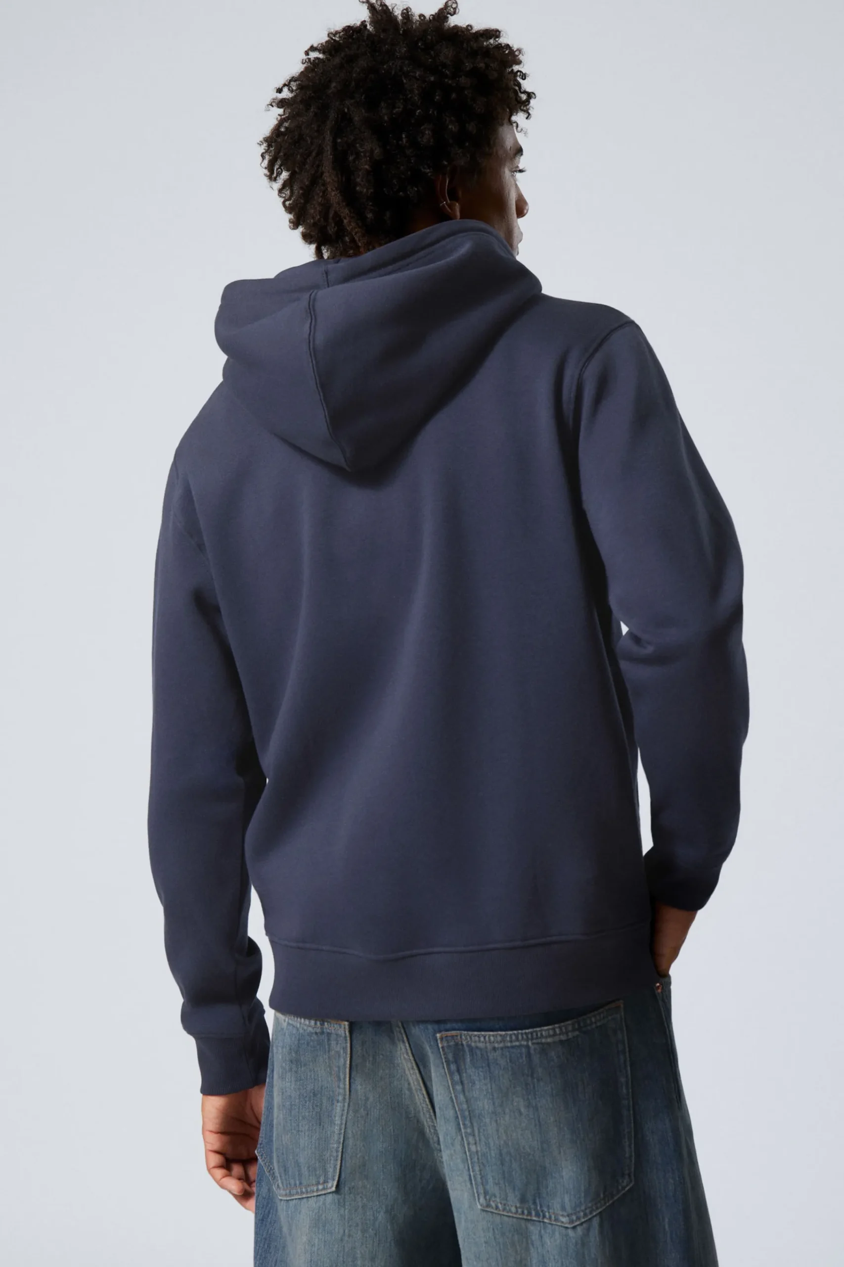 hoodie_med_dragkedja_3-1.webp Weekday Basplagg | Hoodies<HOODIE MED DRAGKEDJA