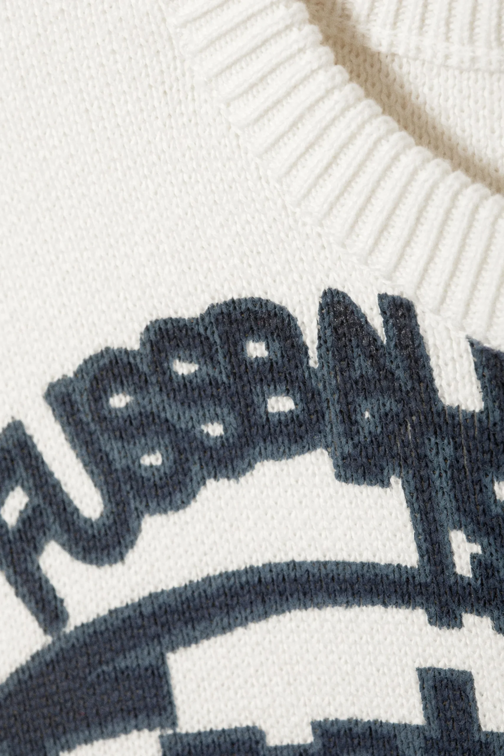 jacquardstickad_grafisk_trja_4-2.webp Weekday Graphics | Sweatshirts<JACQUARDSTICKAD GRAFISK TRÖJA