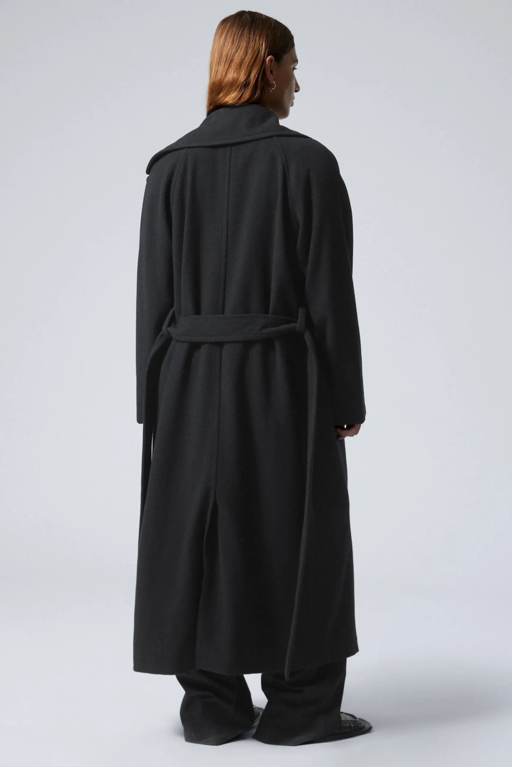 kia_oversized_kappa_i_ullblandning_4.webp Weekday Jackor & Kappor<KIA OVERSIZED KAPPA I ULLBLANDNING