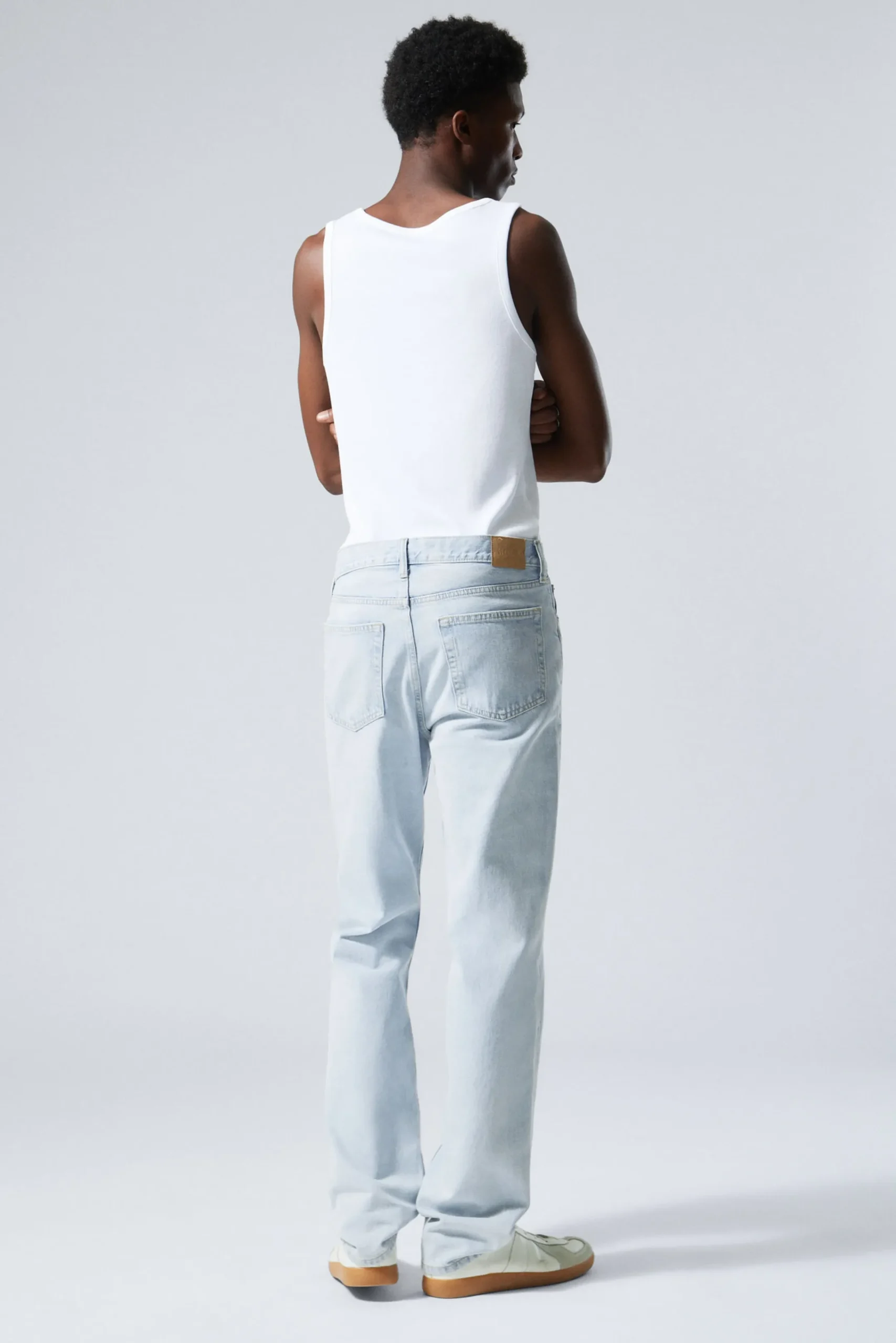 klean_regular_straight_leg_jeans_3-2.webp Weekday Jeans<KLEAN REGULAR STRAIGHT LEG JEANS