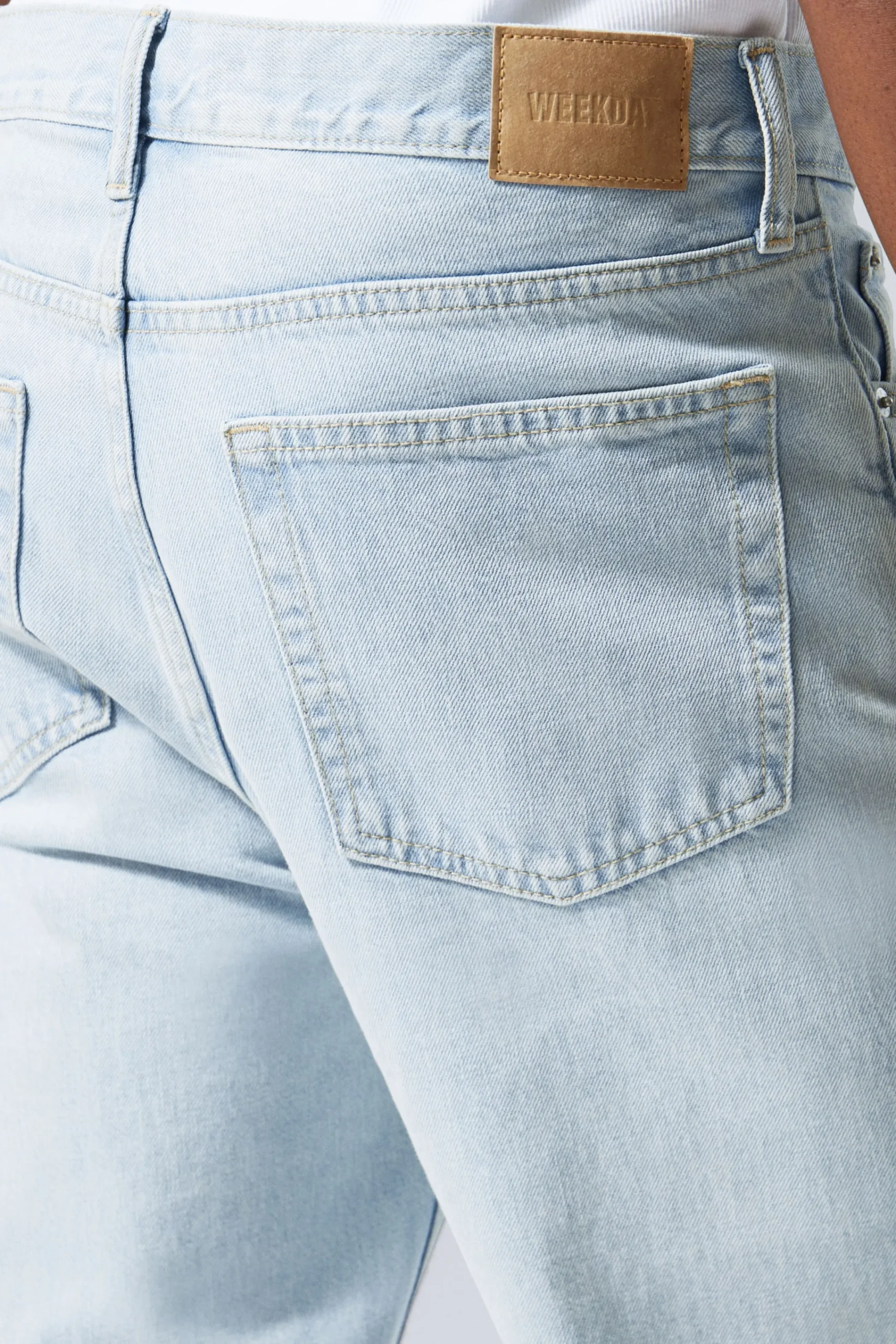 klean_regular_straight_leg_jeans_4-2.webp Weekday Jeans<KLEAN REGULAR STRAIGHT LEG JEANS