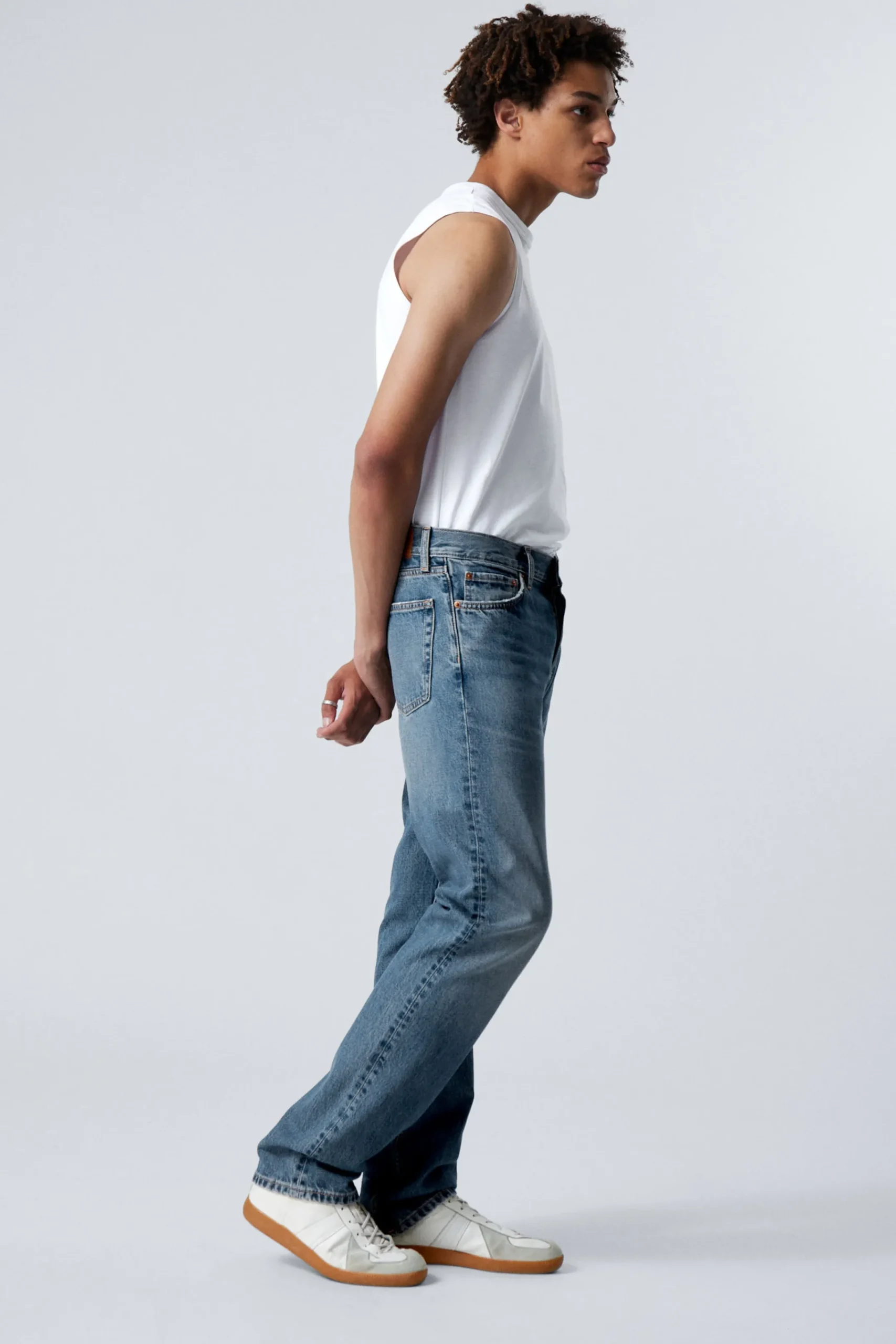 klean_regular_straight_leg_jeans_5.webp Weekday Jeans<KLEAN REGULAR STRAIGHT LEG JEANS