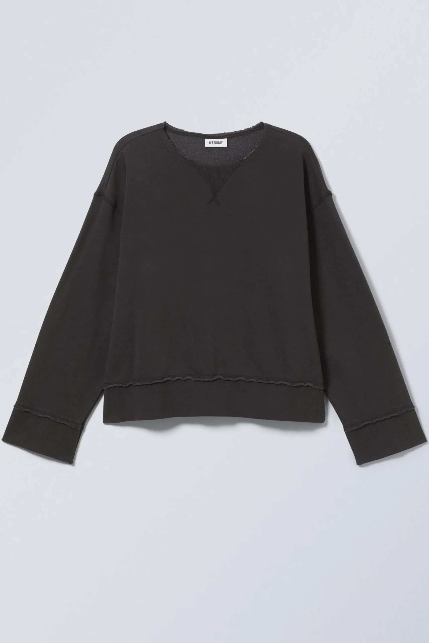 kort_sliten_sweatshirt_2.webp Weekday Sweatshirts<KORT SLITEN SWEATSHIRT