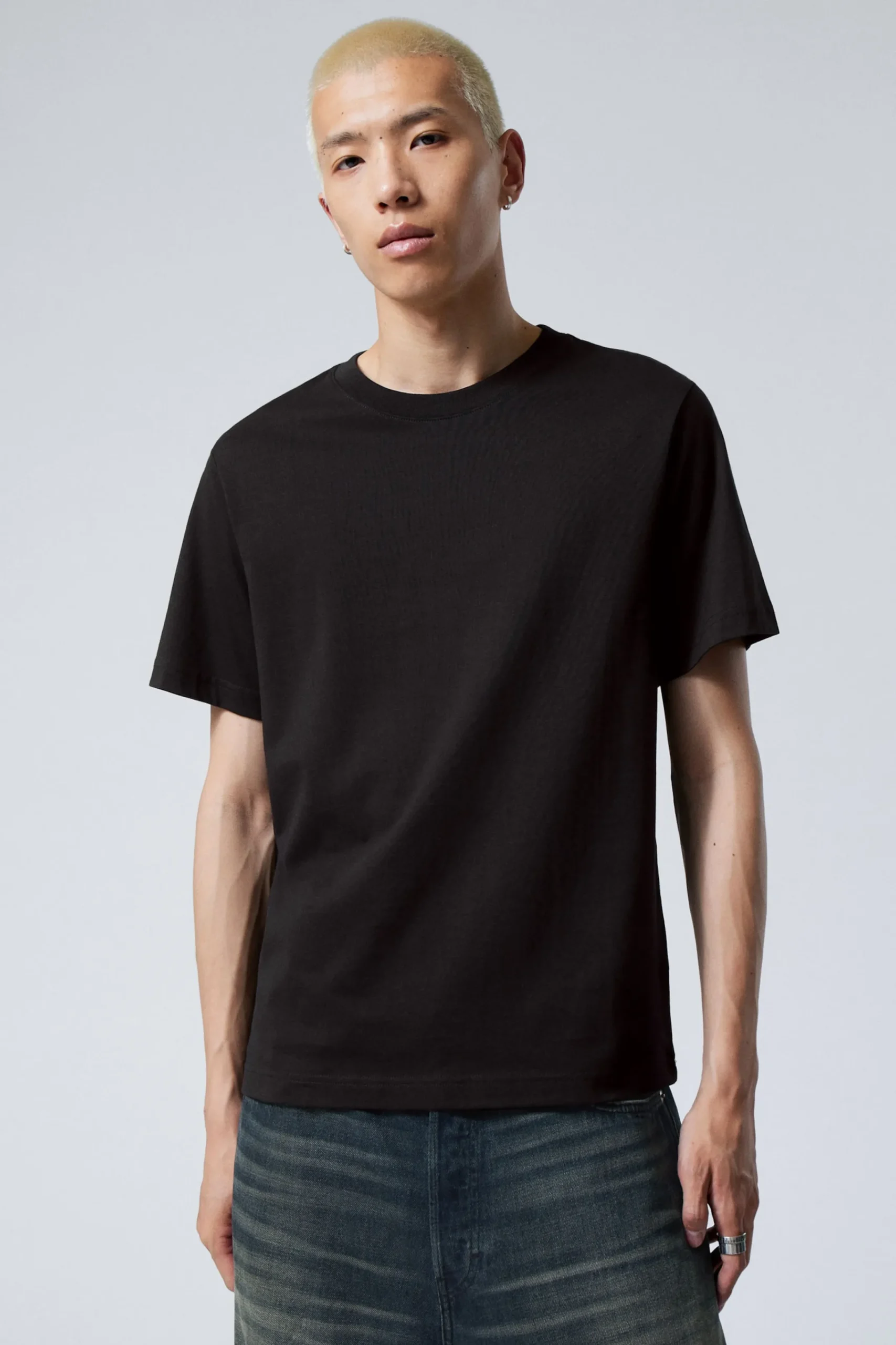 Weekday Basplagg | T-Shirtar & Toppar<KRAFTIG KORT BOXIG T-SHIRT