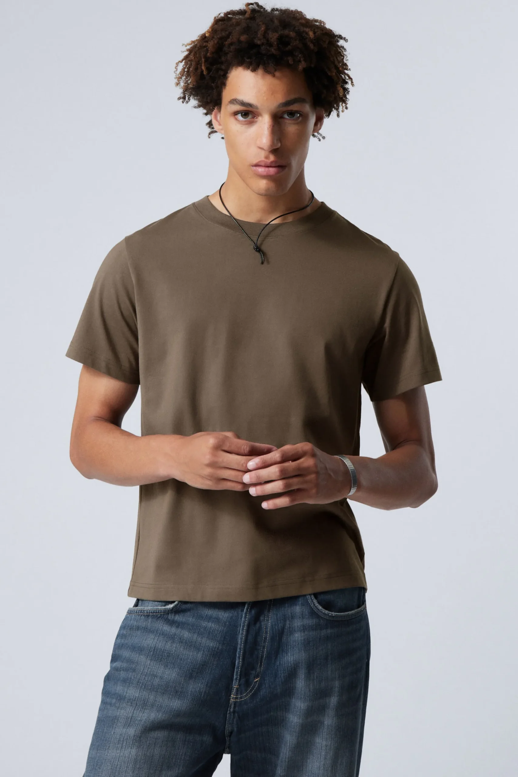 Weekday Basplagg | T-Shirtar & Toppar<KRAFTIG KORT BOXIG T-SHIRT