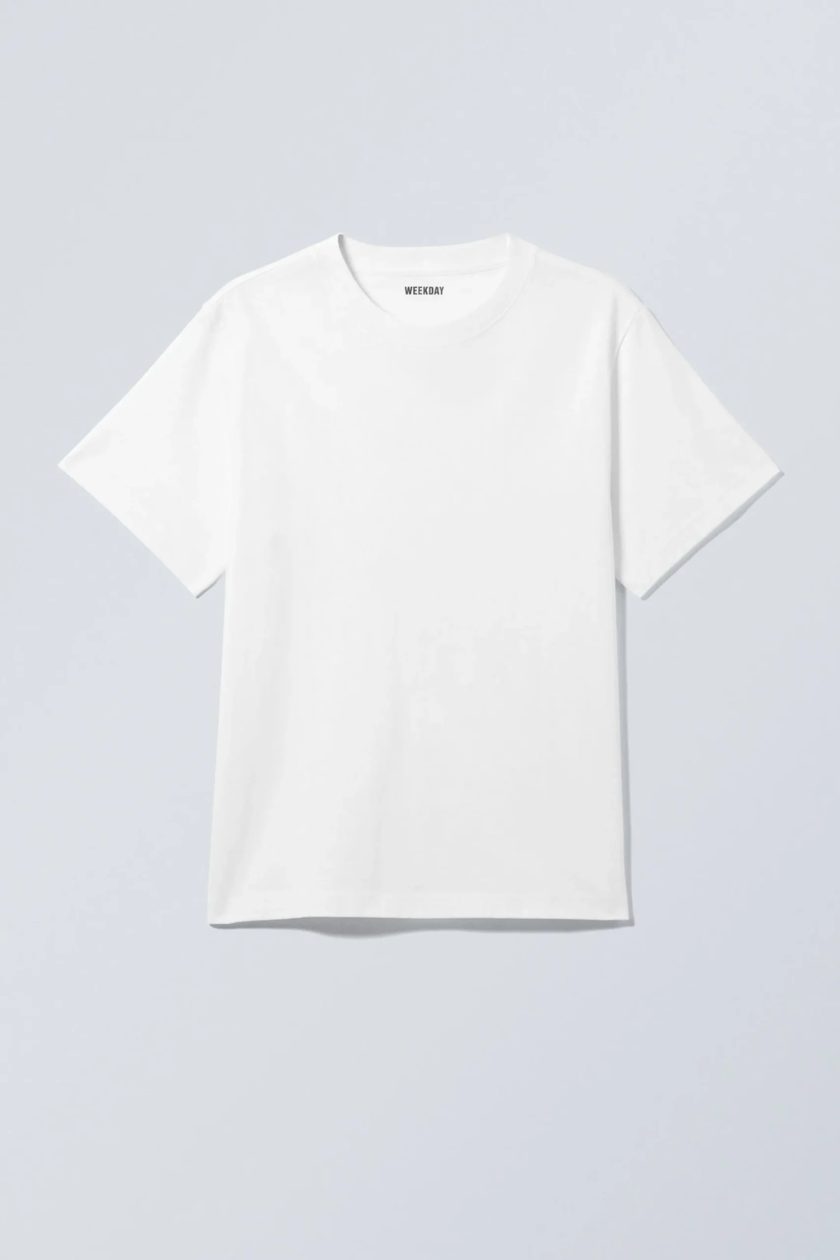 Weekday Basplagg | T-Shirtar & Toppar<KRAFTIG KORT BOXIG T-SHIRT