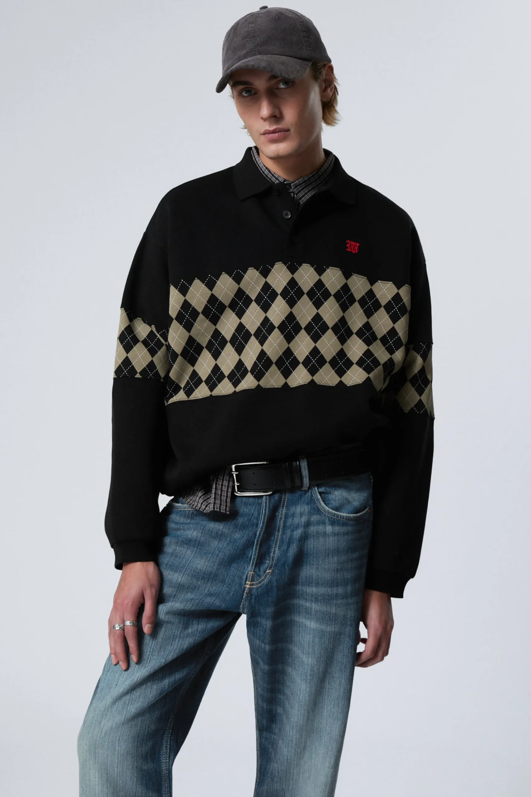 Weekday Graphics | Sweatshirts<LEDIG GRAFISK PIKÉTRÖJA