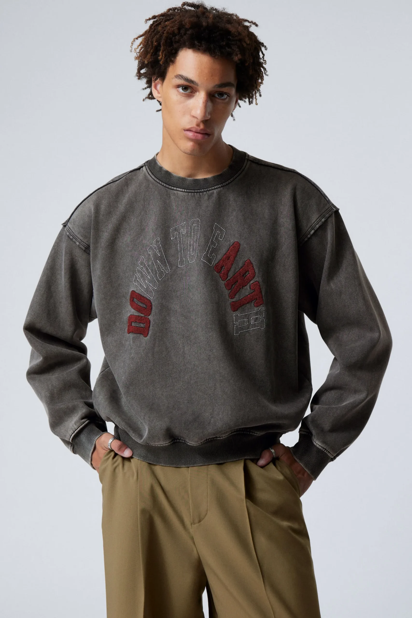 Weekday Graphics | Sweatshirts<LEDIG GRAFISK SWEATSHIRT