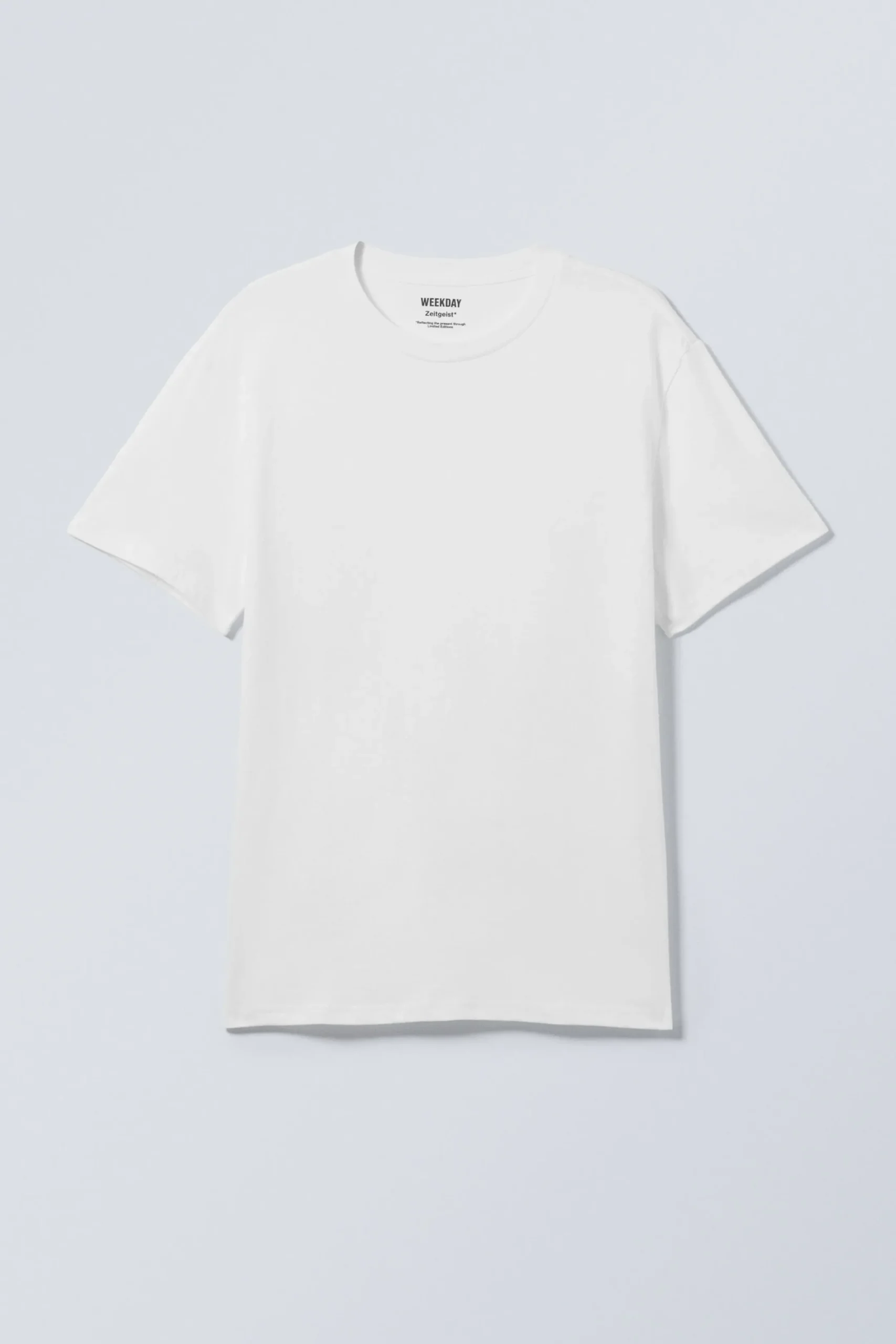 Weekday Basplagg | T-Shirtar & Toppar<LEDIG KORTÄRMAD T-SHIRT