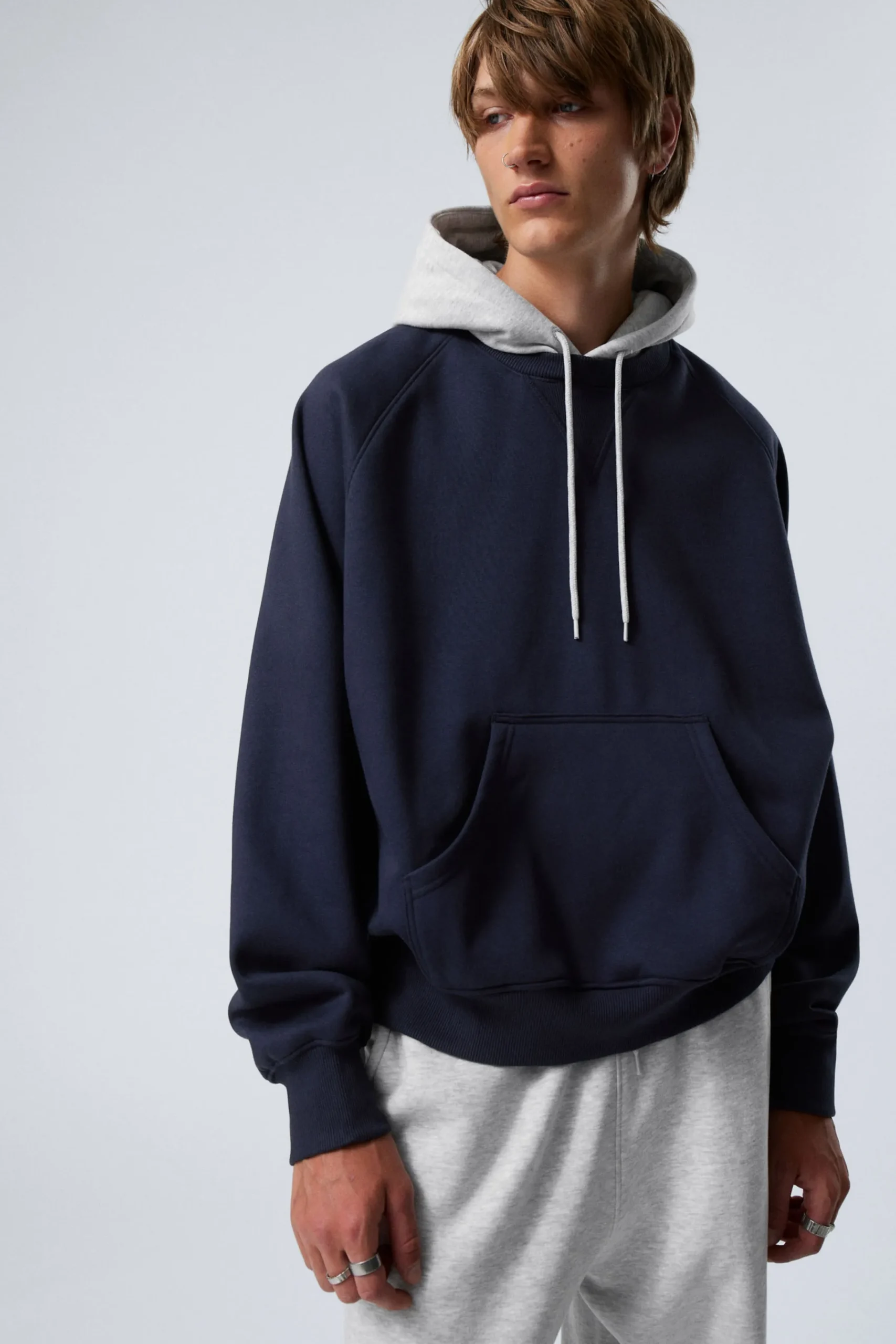 Weekday Basplagg | Hoodies<LEDIG RAGLAN-HOODIE