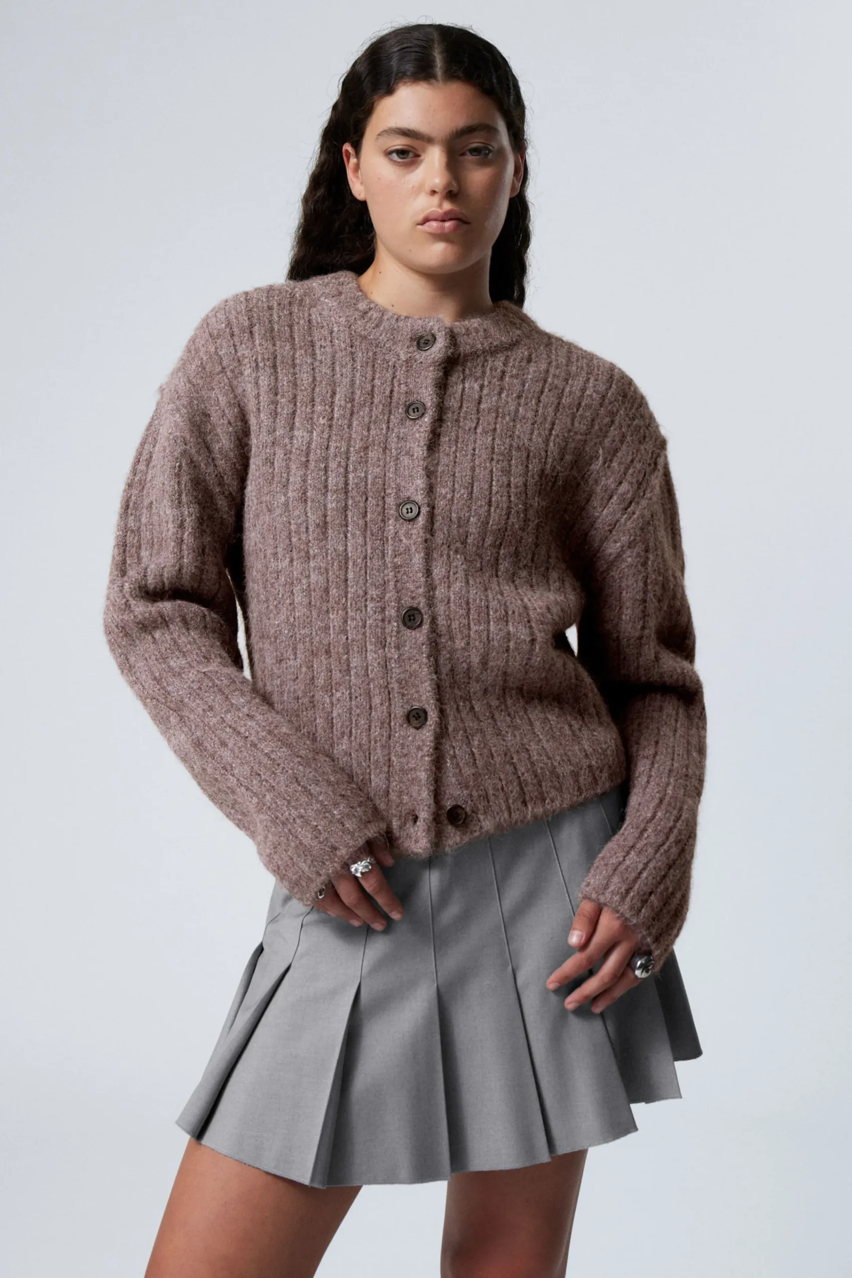 Weekday Stickat<LEDIG STICKAD CARDIGAN