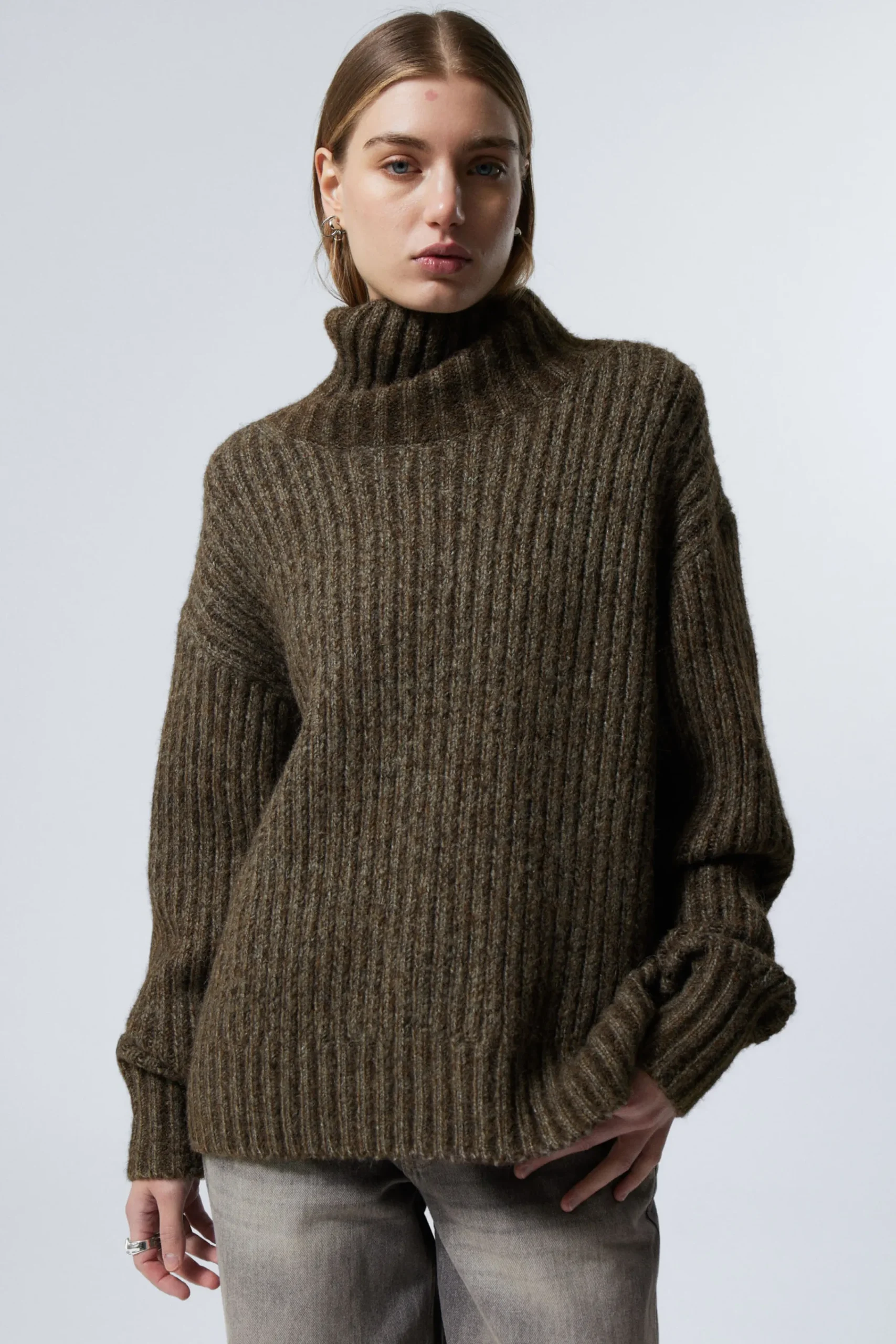 Weekday Stickat<LEDIG STICKAD TURTLENECK