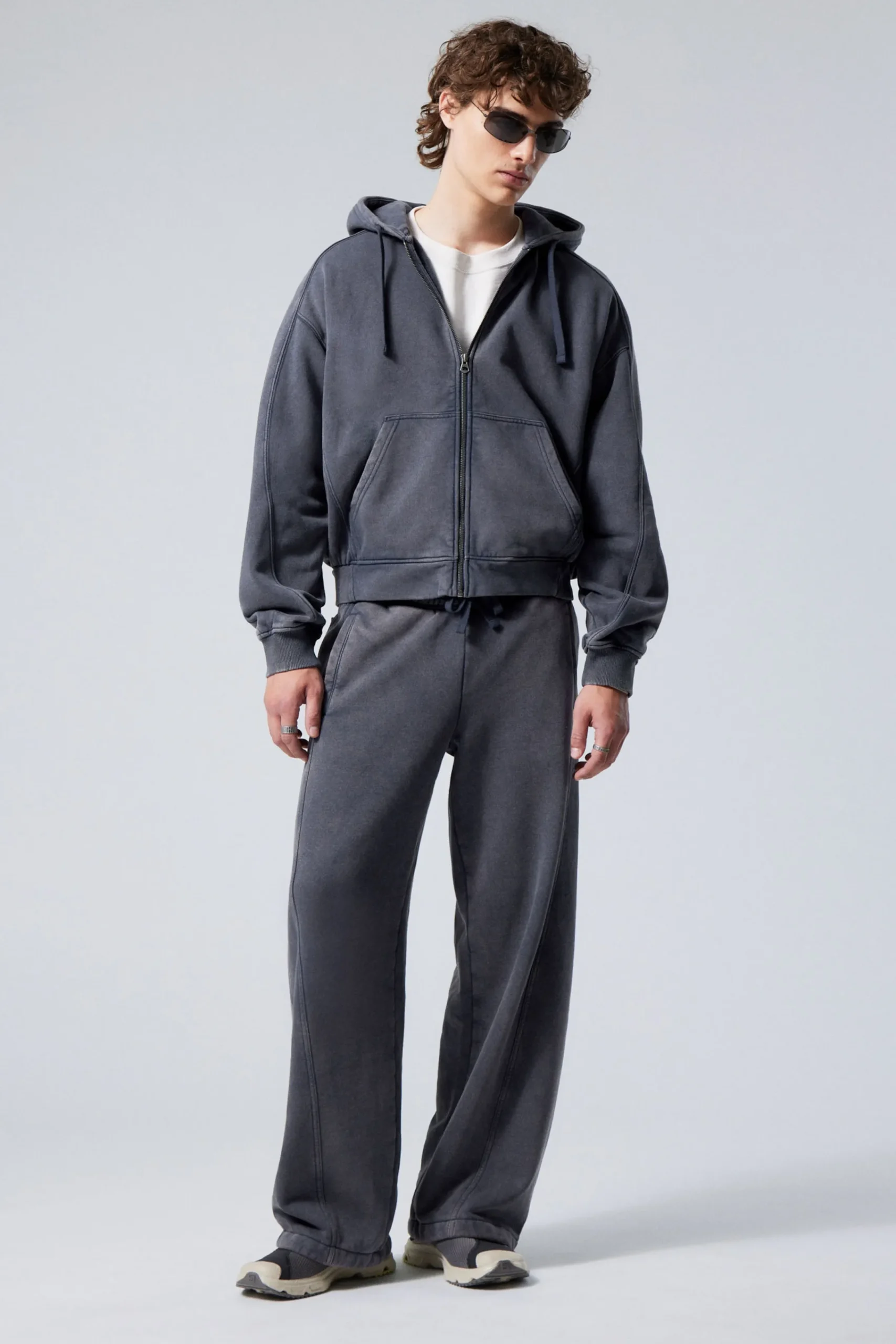 Weekday Hoodies<LEDIG ZIP-HOODIE