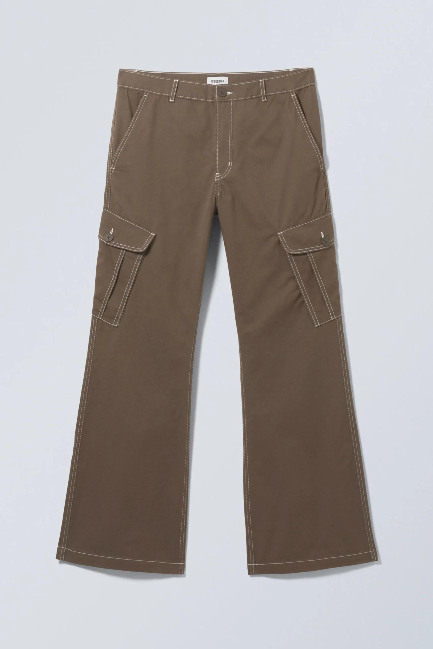 Weekday Byxor<LEDIGA BOOTCUT CARGOBYXOR