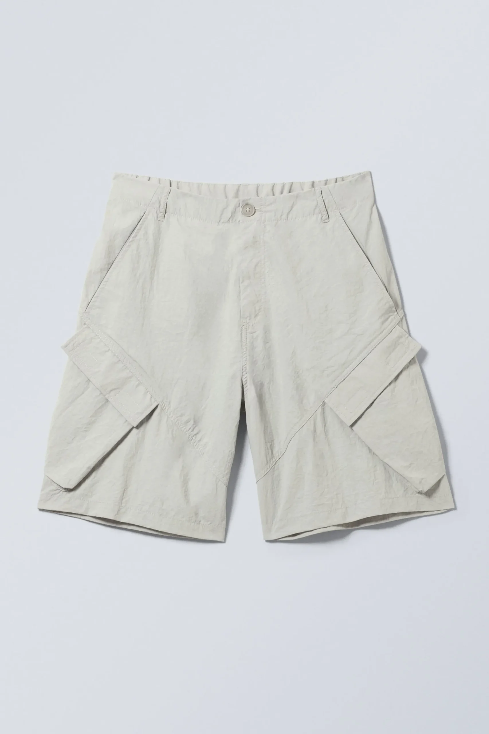 Weekday Shorts<LEDIGA CARGO-SHORTS MED SNEDA FICKOR