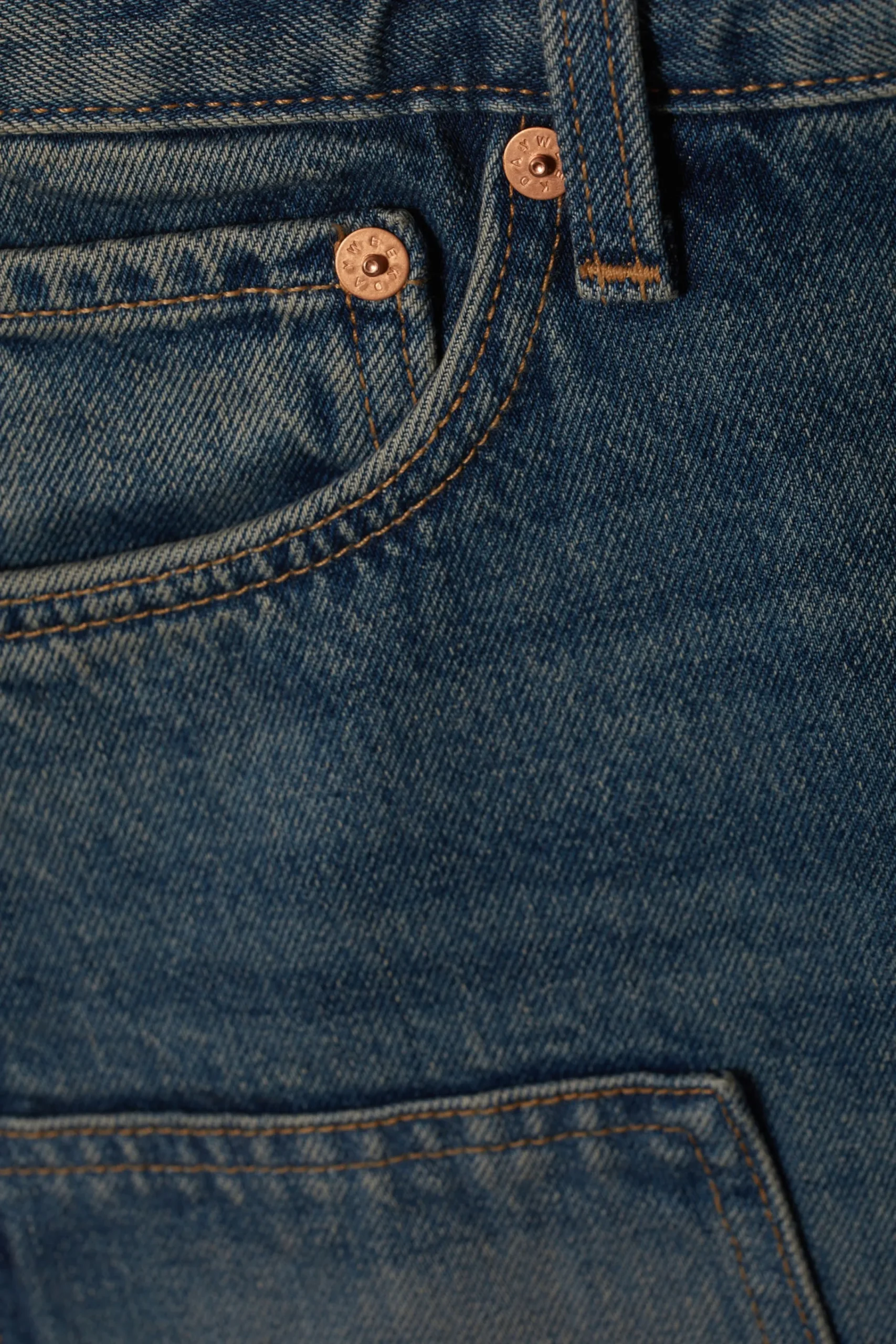 lga_carpenter_jeansshorts_1.webp Weekday Shorts<LÅGA CARPENTER JEANSSHORTS