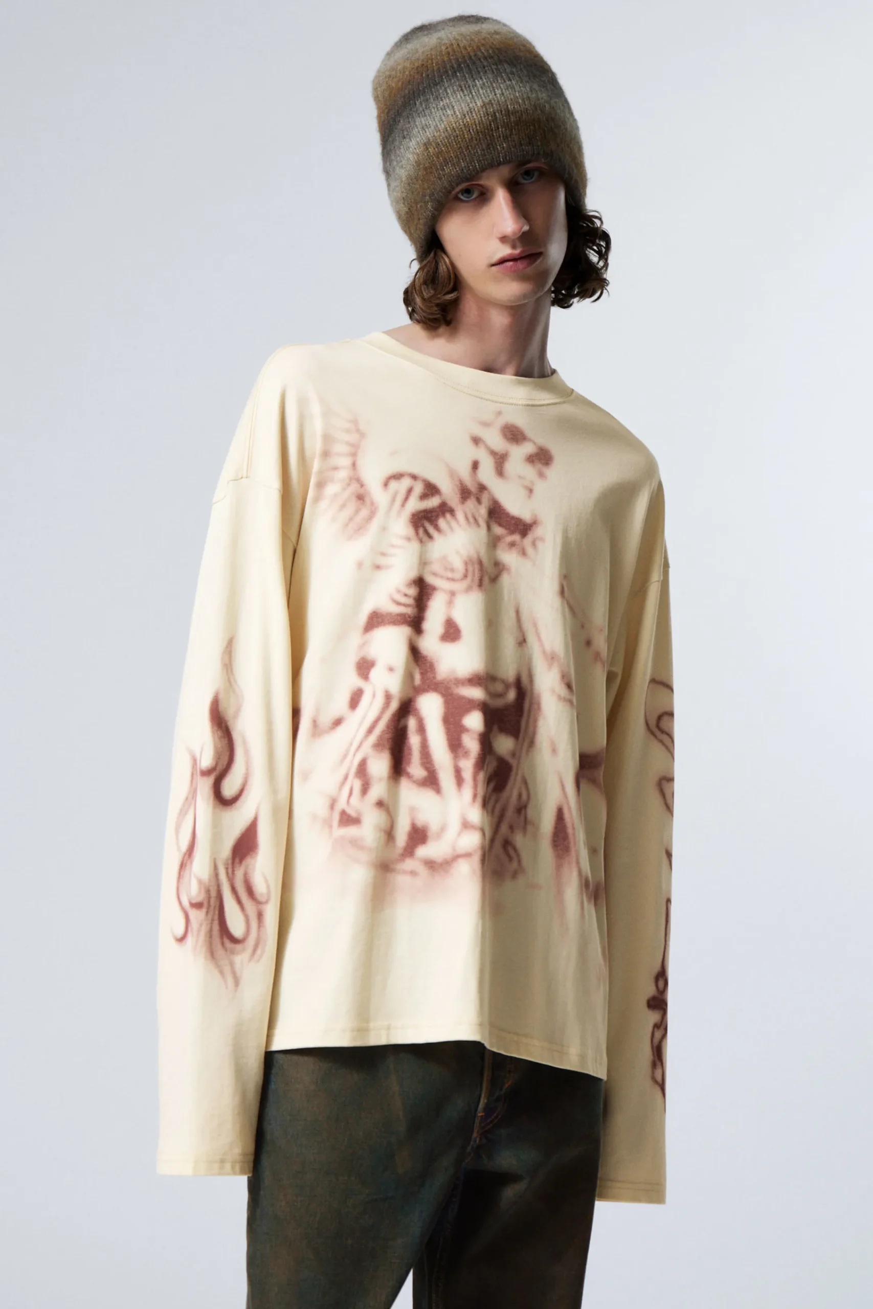 Weekday Graphics<LÅNGÄRMAD GRAFISK T-SHIRT