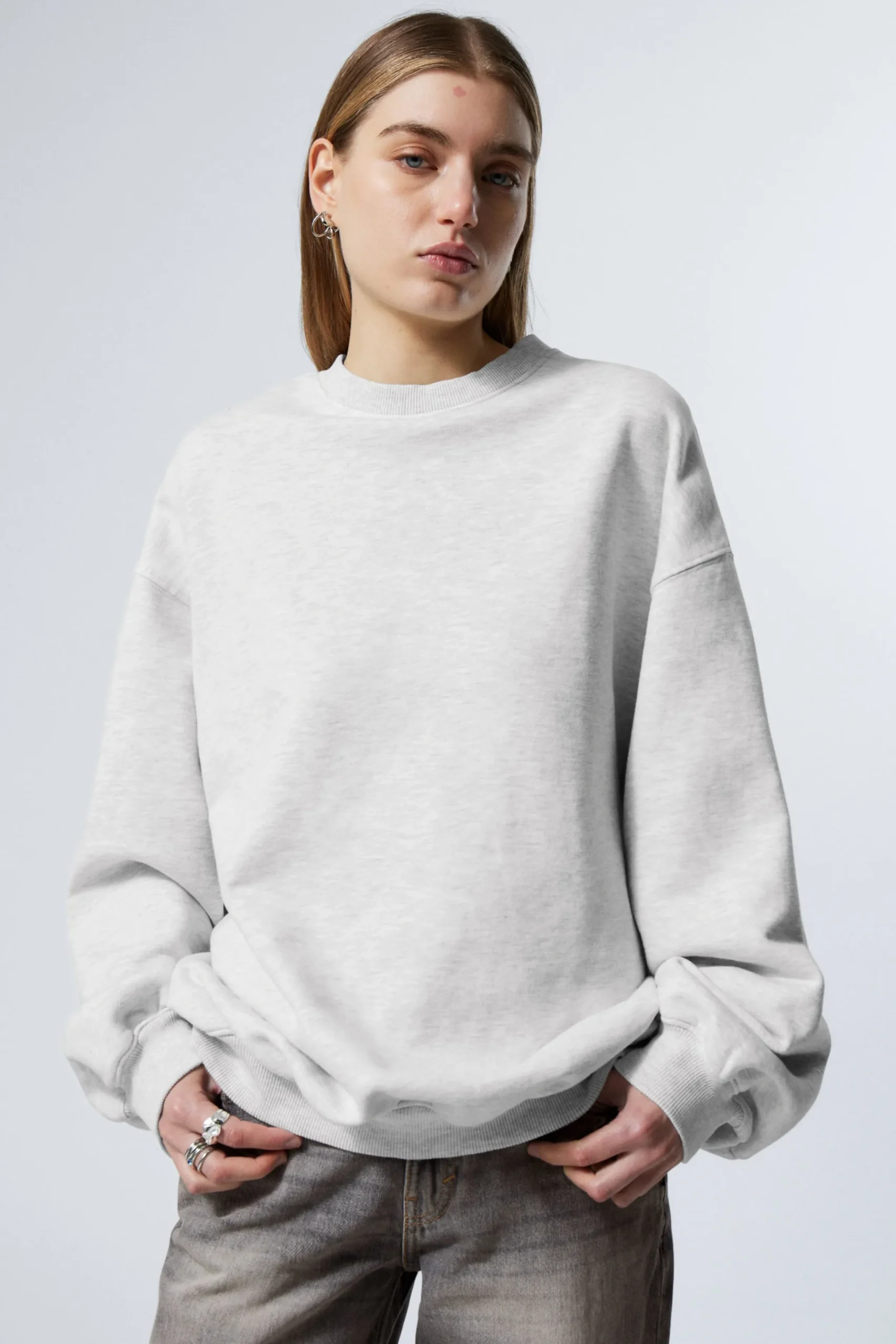 Weekday Sweatshirts | Basplagg<LÅNGÄRMAD OVERSIZED TRÖJA