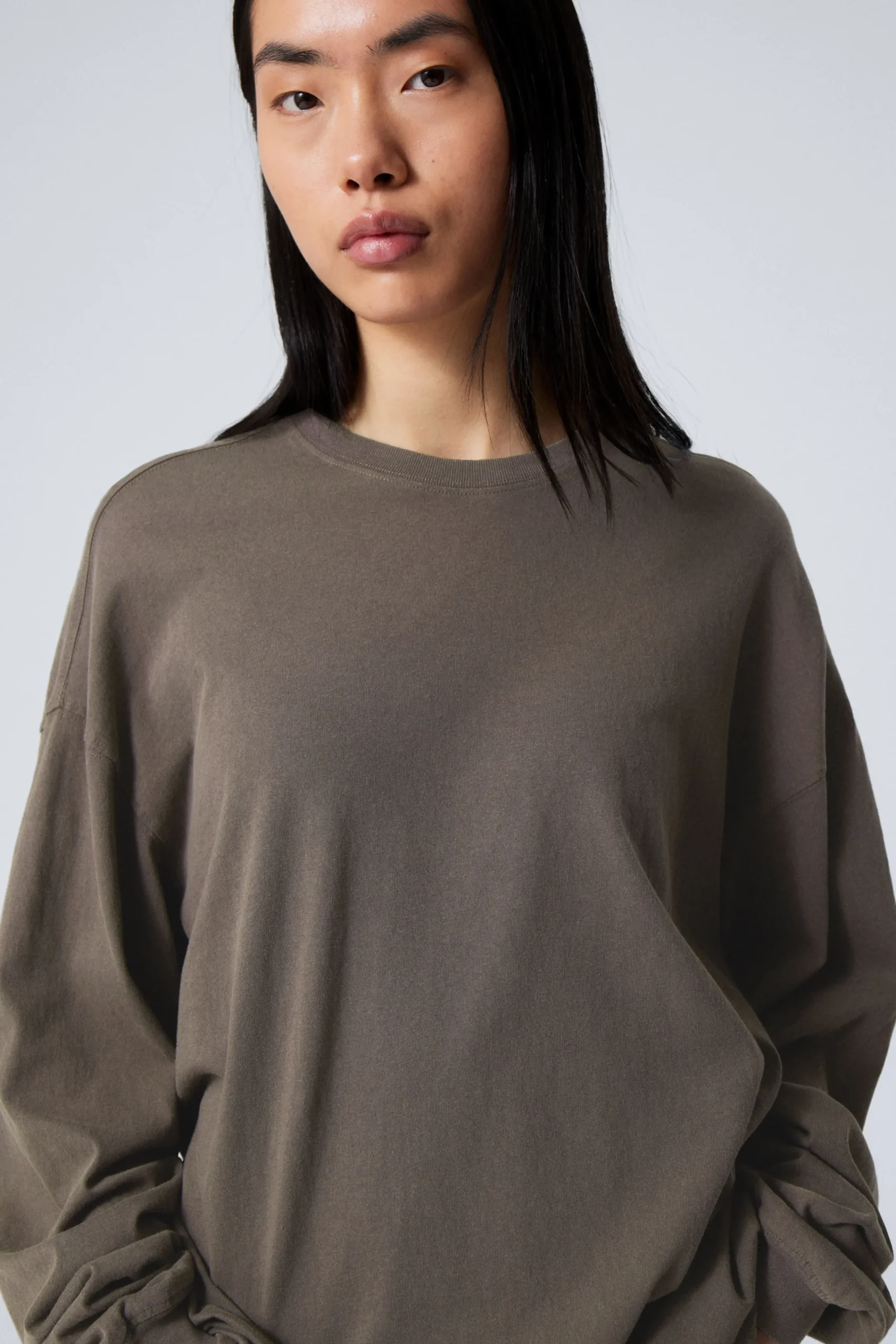 Weekday Basplagg | Toppar<LÅNGÄRMAD OVERSIZED T-SHIRT