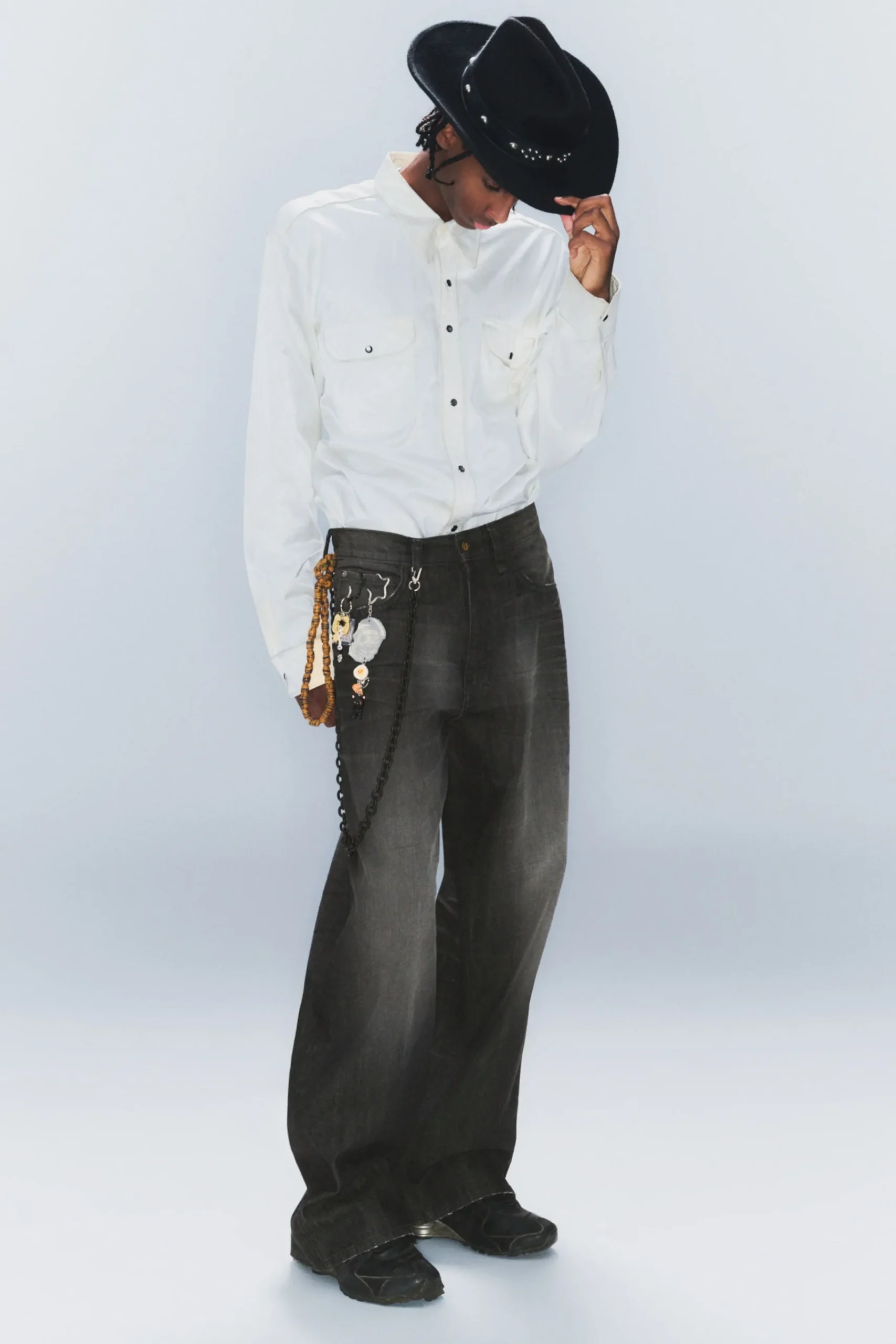 looser_regular_waist_loose_straight_jeans_1-2.webp Weekday Jeans<LOOSER REGULAR WAIST LOOSE STRAIGHT JEANS