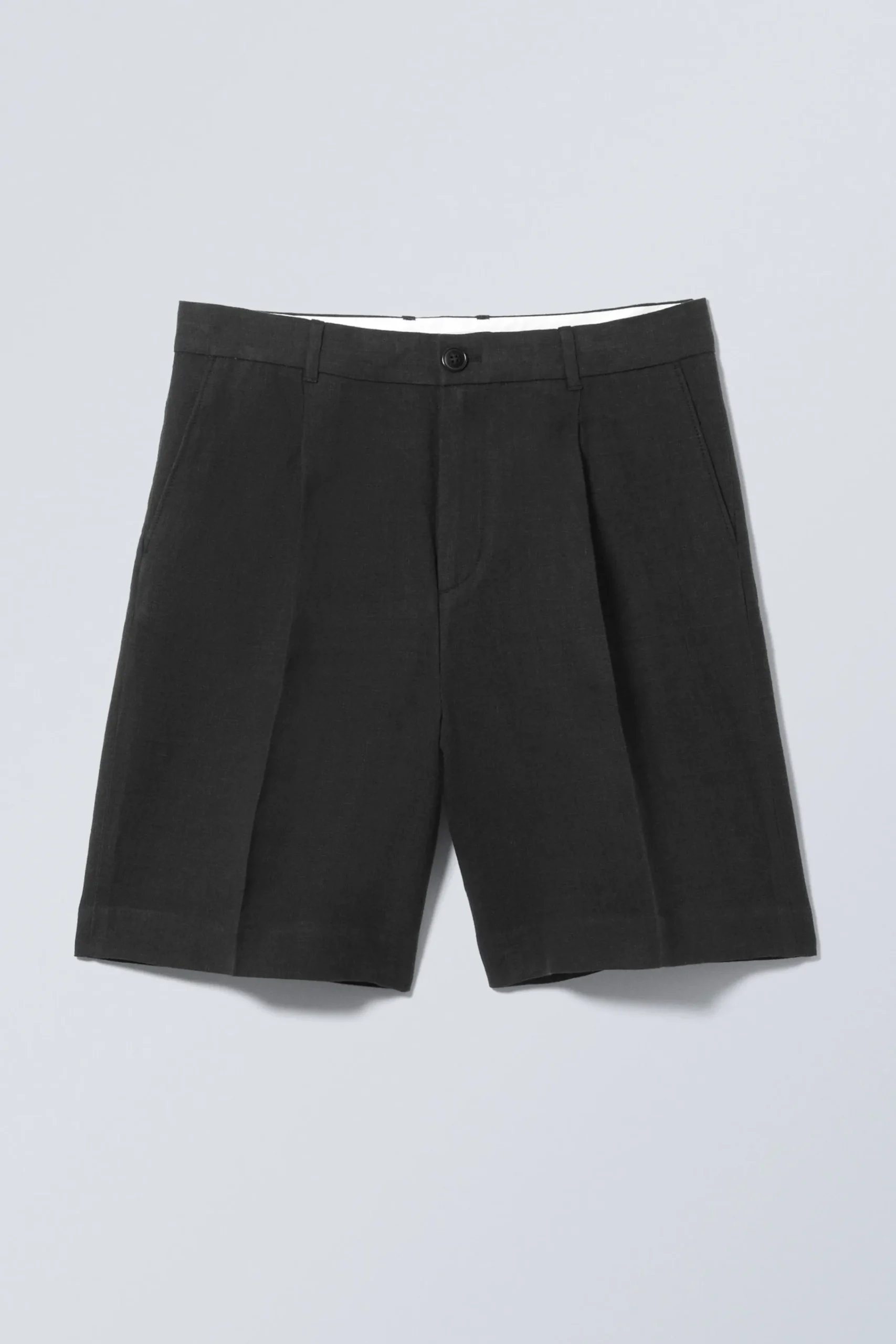Weekday Shorts<LÖSA KOSTYM-LINNESHORTS