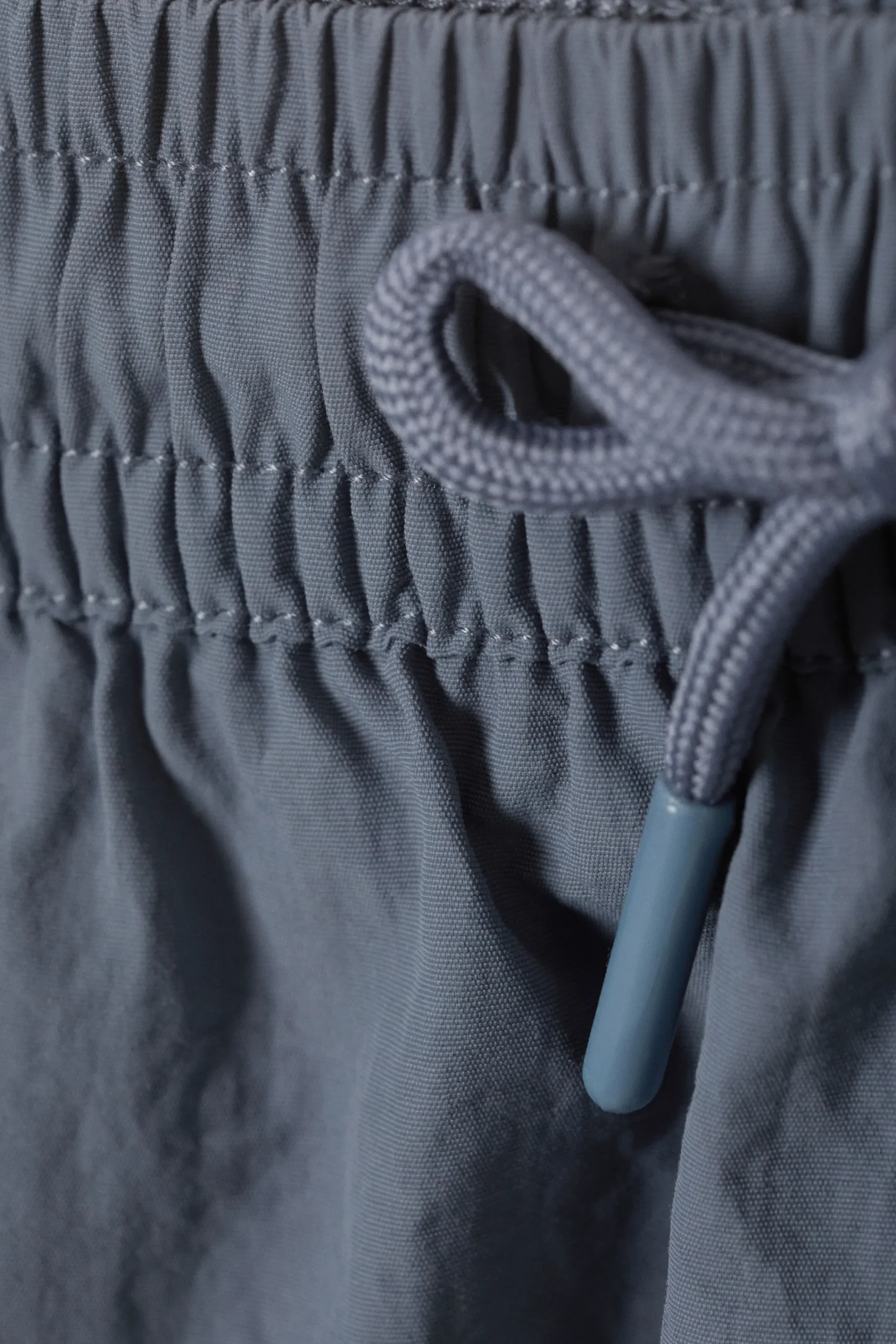 Weekday Badkläder<MEDELLÅNGA STRUKTURERADE BADSHORTS