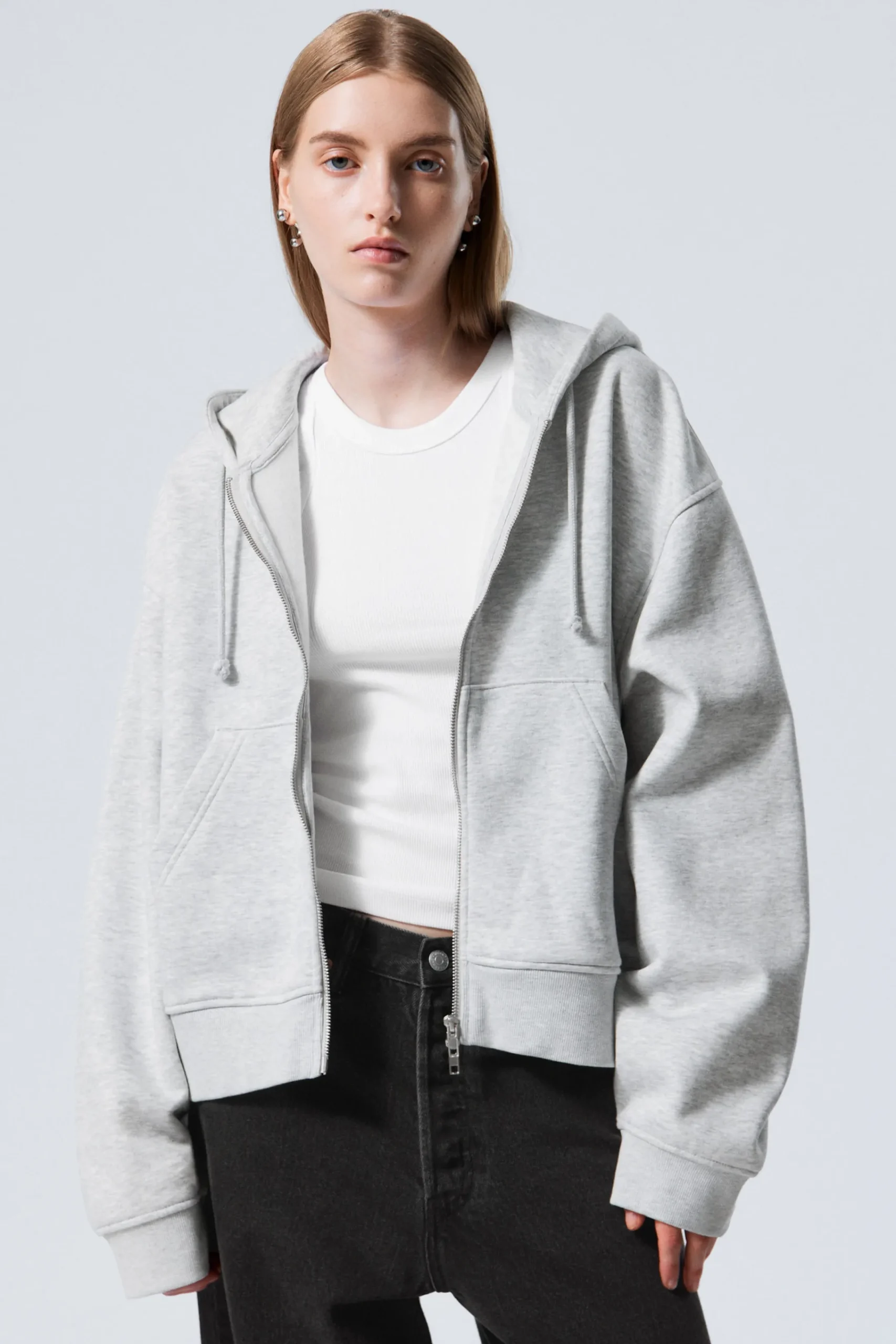Weekday Hoodies | Basplagg<MEDELTJOCK BOXIG HOODIE MED DRAGKEDJA OCH LÖS PASSFORM