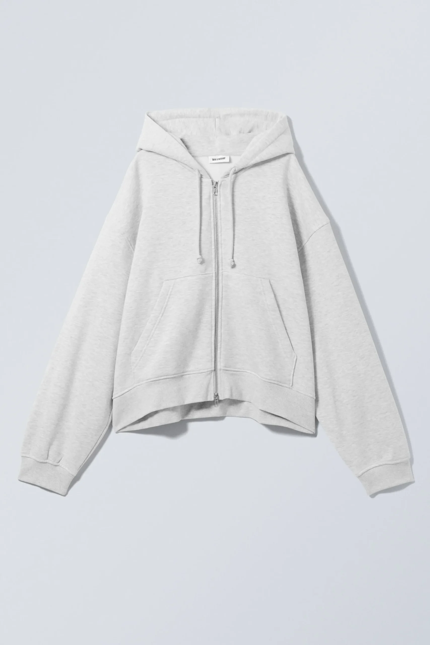 medeltjock_boxig_hoodie_med_dragkedja_och_ls_passform_2.webp Weekday Hoodies | Basplagg<MEDELTJOCK BOXIG HOODIE MED DRAGKEDJA OCH LÖS PASSFORM