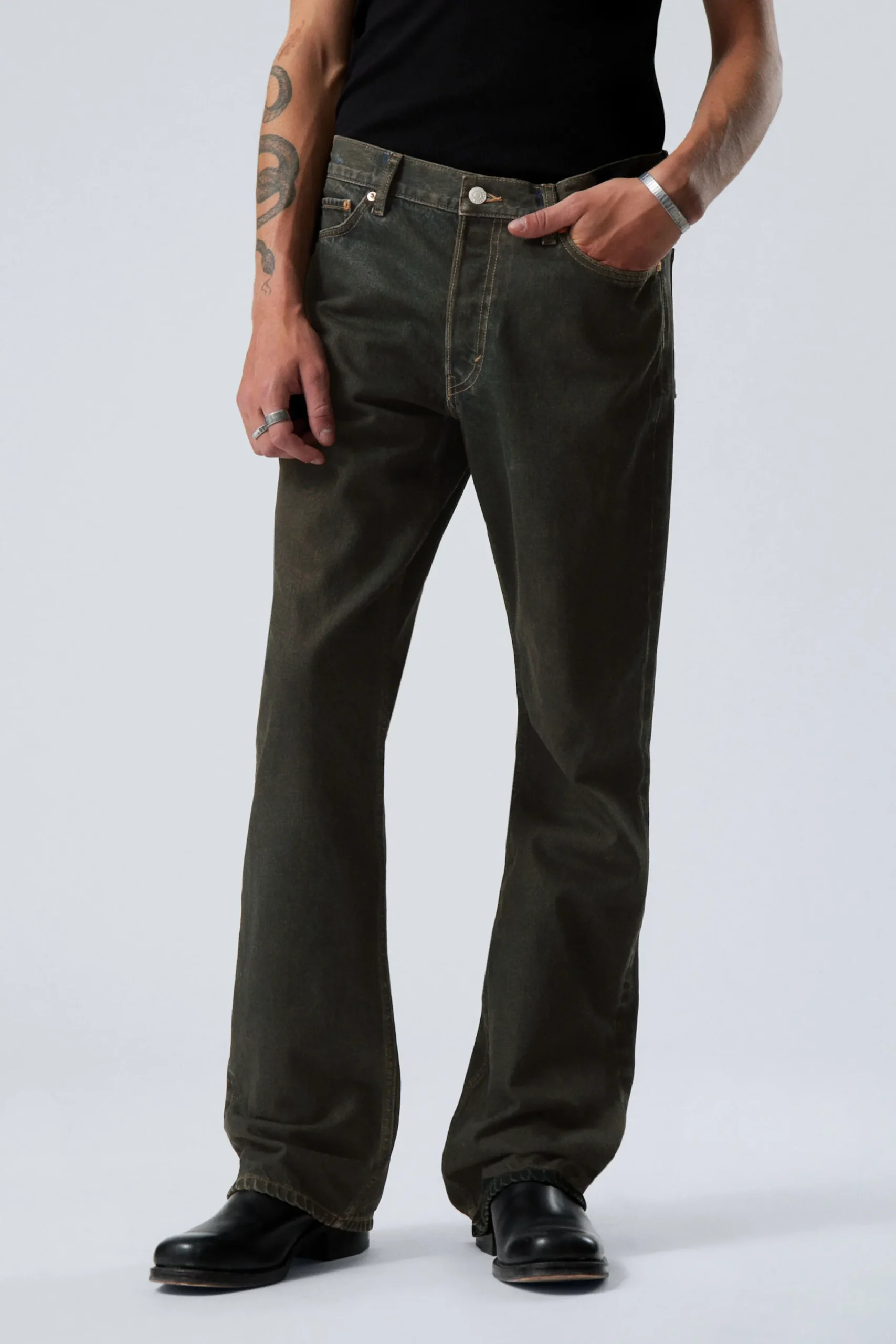 motion_smala_bootcutjeans_1.webp Weekday Jeans<MOTION SMALA BOOTCUT-JEANS