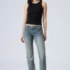 Weekday Jeans<NAIL LOW WAIST SLIM STRAIGHT LEG JEANS