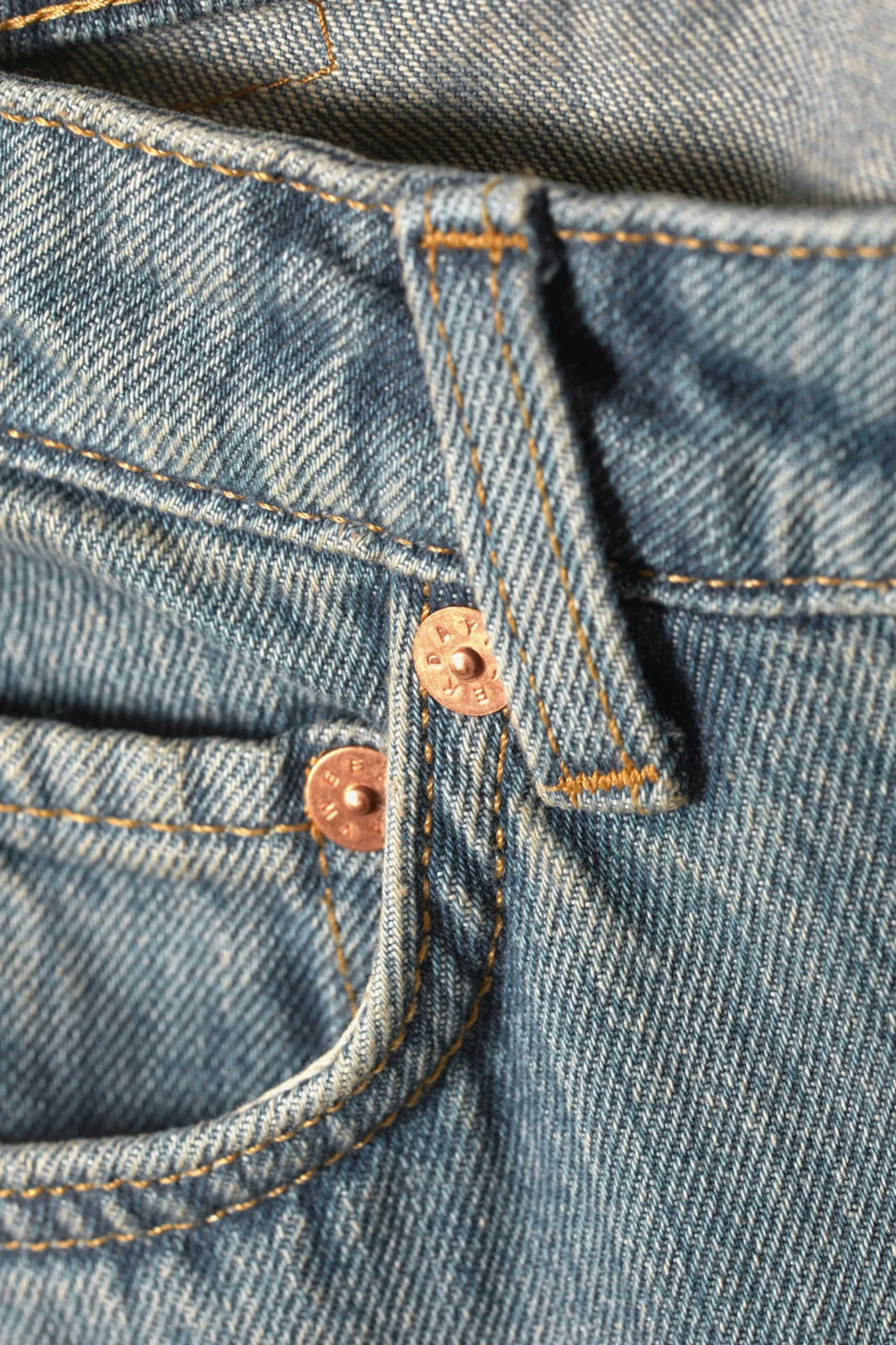 Weekday Jeans<NOVA LOW WAIST SLIM BOOTCUT LEG JEANS