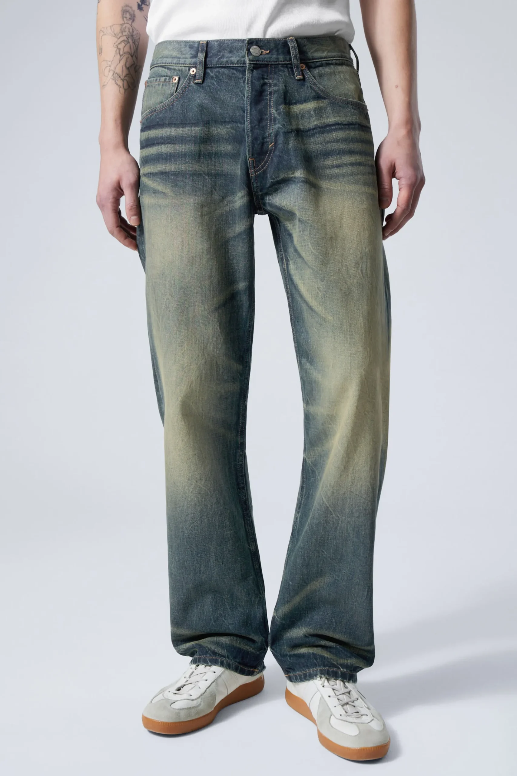 Weekday Jeans<ORBIT MID WAIST REGULAR STRAIGHT LEG JEANS