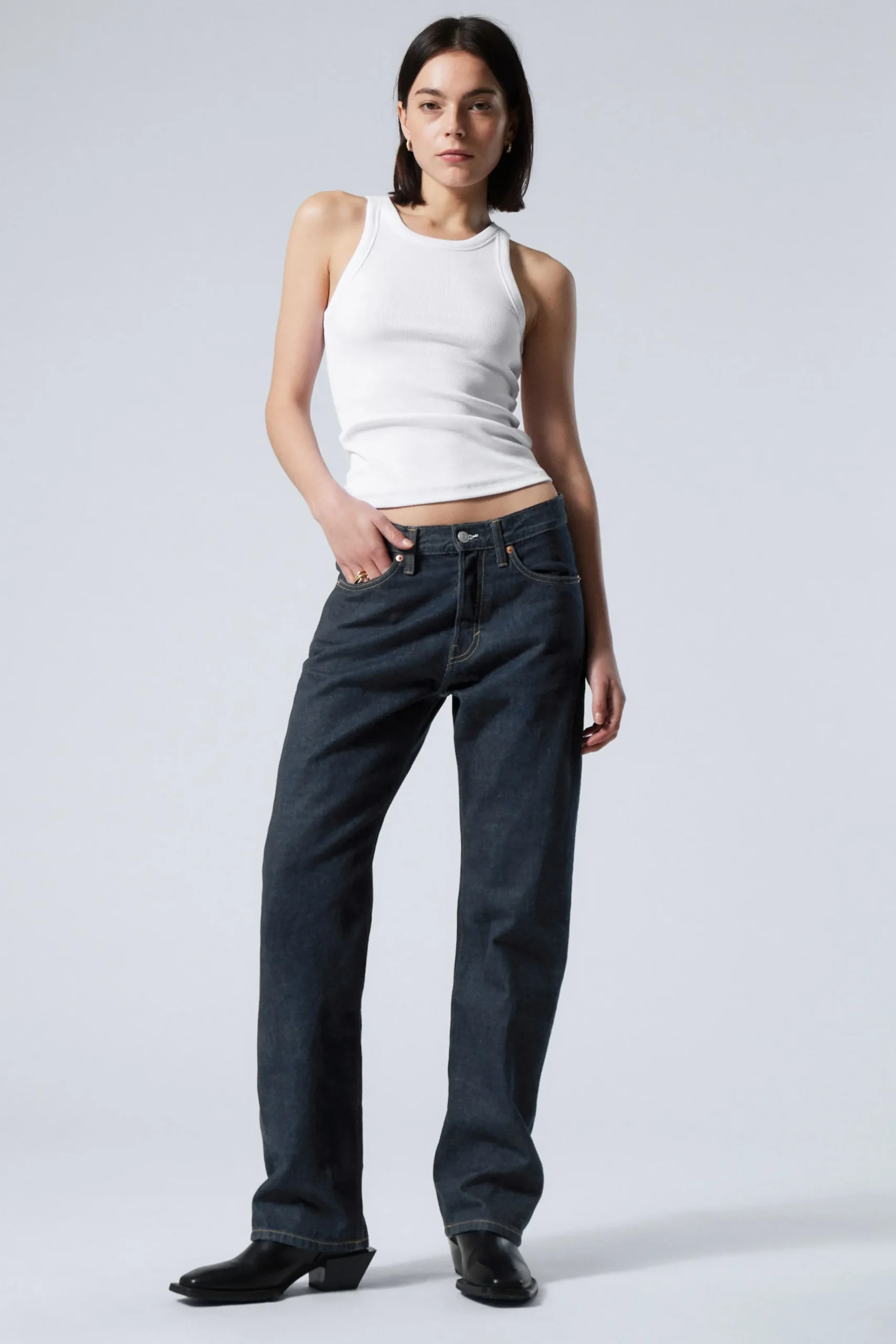 orbit_mid_waist_regular_straight_leg_jeans_4-2.webp Weekday Jeans | Jeans<ORBIT MID WAIST REGULAR STRAIGHT LEG JEANS