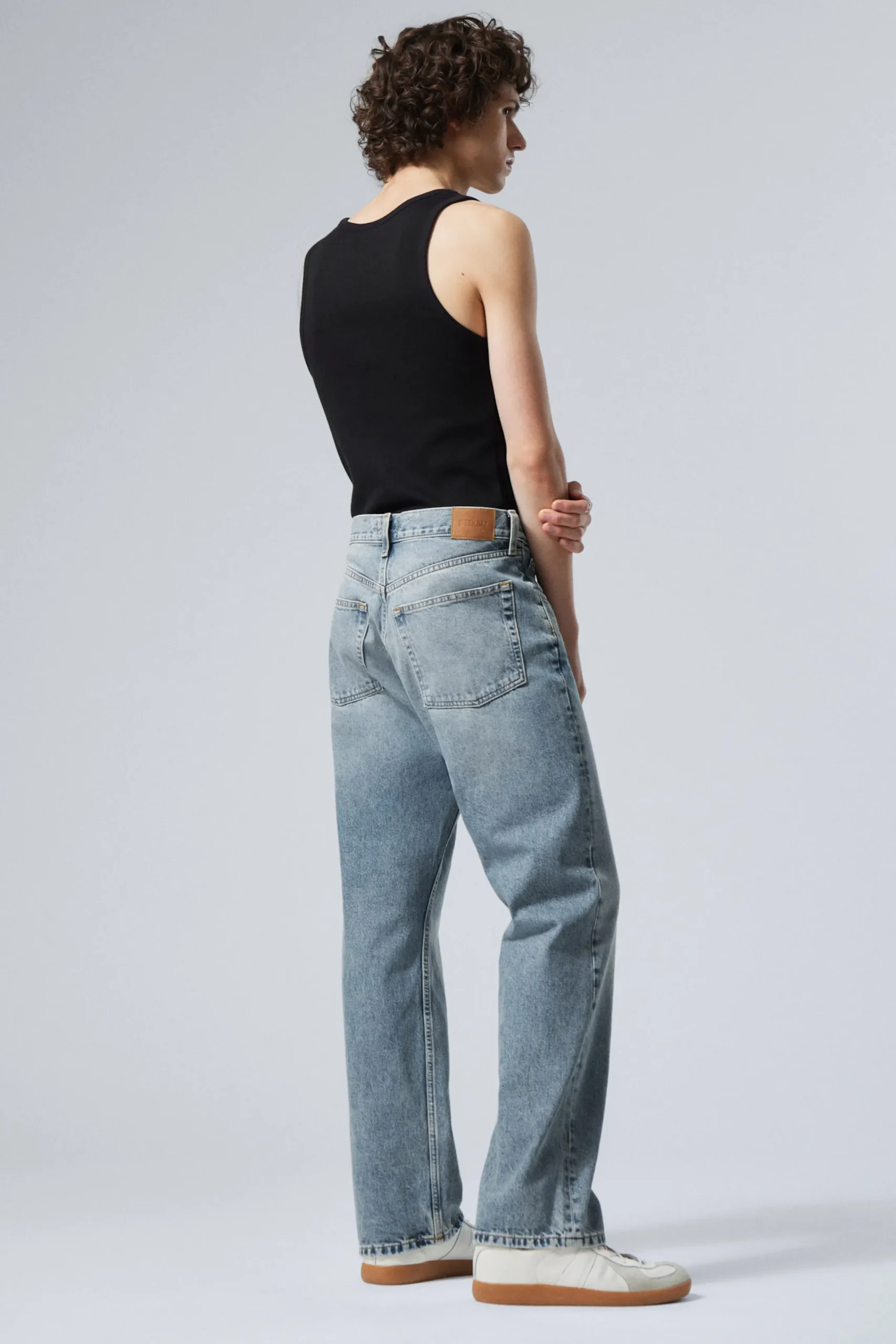 orbit_mid_waist_regular_straight_leg_jeans_7-1.webp Weekday Jeans<ORBIT MID WAIST REGULAR STRAIGHT LEG JEANS