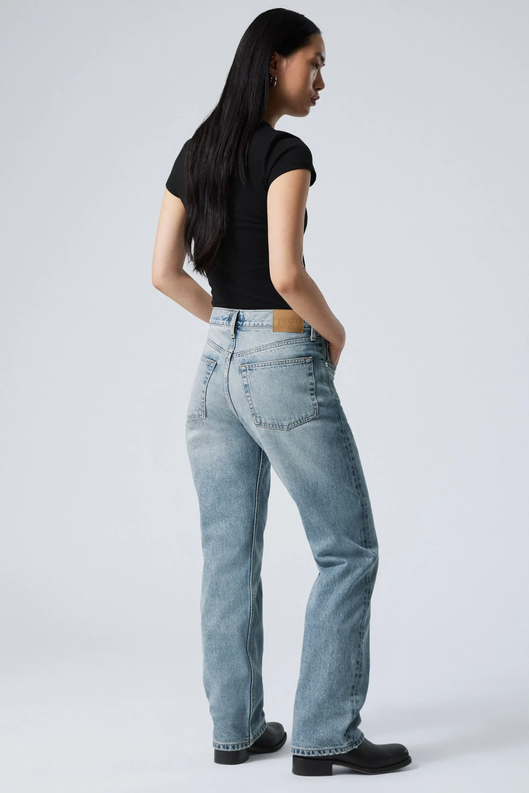 orbit_mid_waist_regular_straight_leg_jeans_8-1.webp Weekday Jeans<ORBIT MID WAIST REGULAR STRAIGHT LEG JEANS