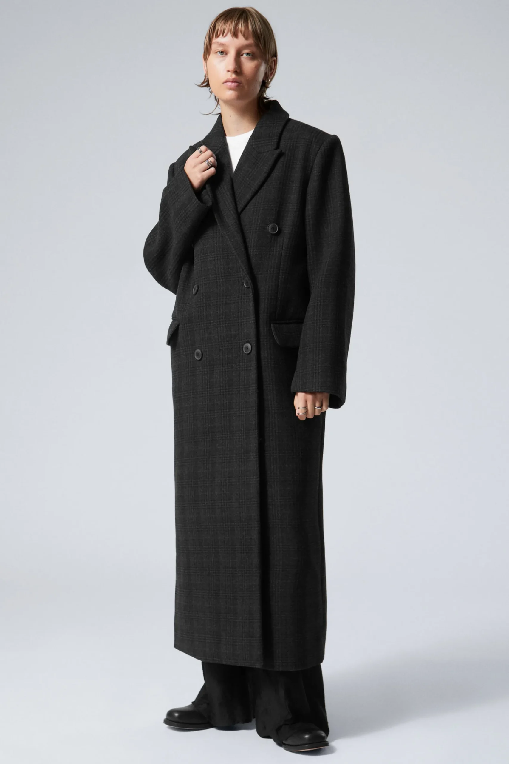 Weekday Jackor & Kappor<OVERSIZED DUBBELKNÄPPT KAPPA I ULLBLANDNING